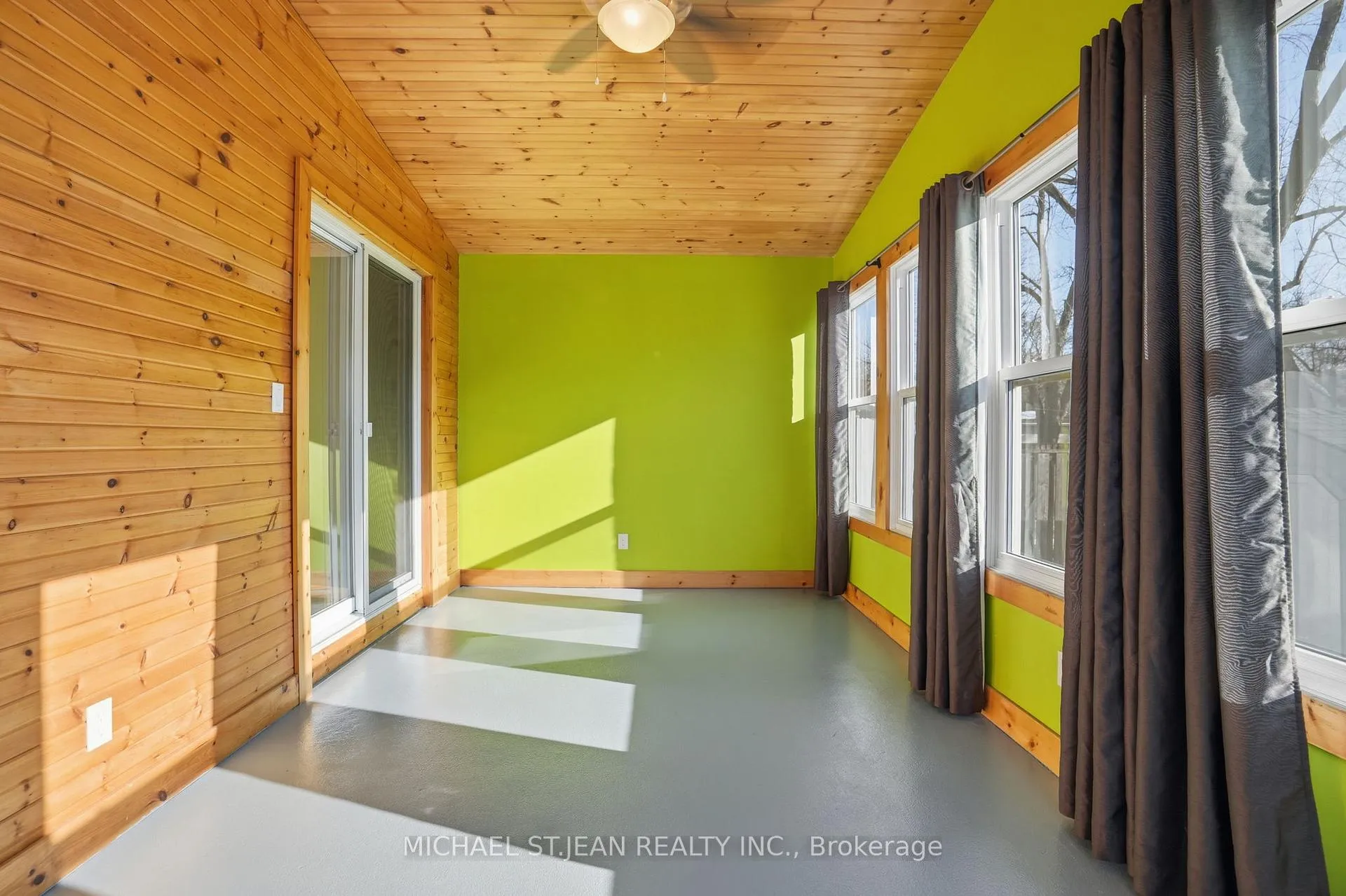 Photo 31 of 176 Adair Avenue N, Hamilton, McQuesten — HOMEH
