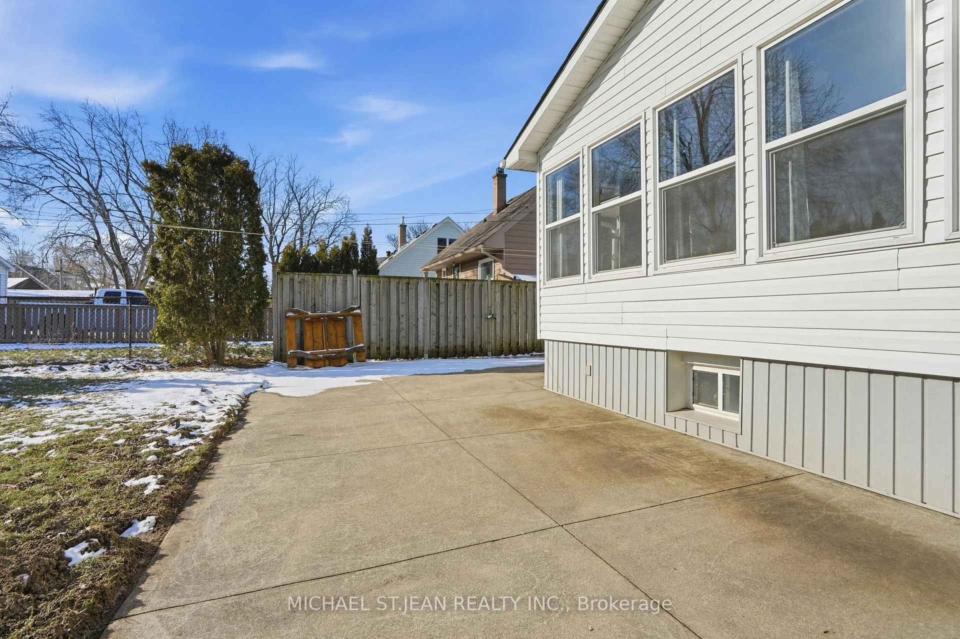 Photo 36 of 176 Adair Avenue N, Hamilton, McQuesten — HOMEH