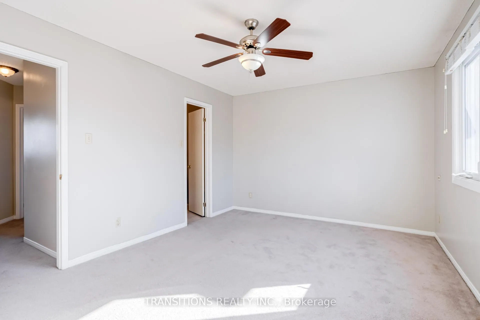 Photo 16 of 37 Galbraith Court, Clarington, Bowmanville — HOMEH