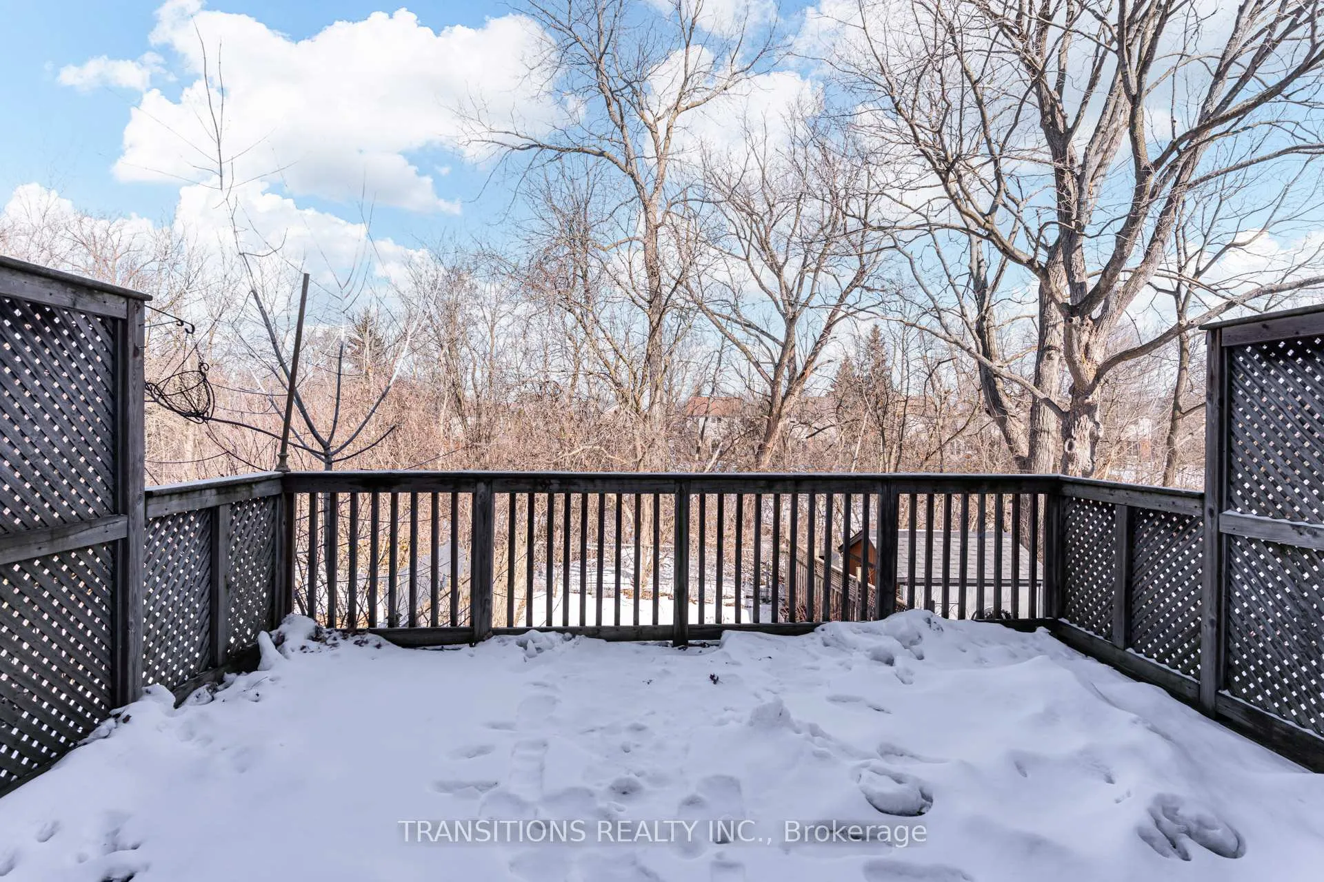 Photo 30 of 37 Galbraith Court, Clarington, Bowmanville — HOMEH