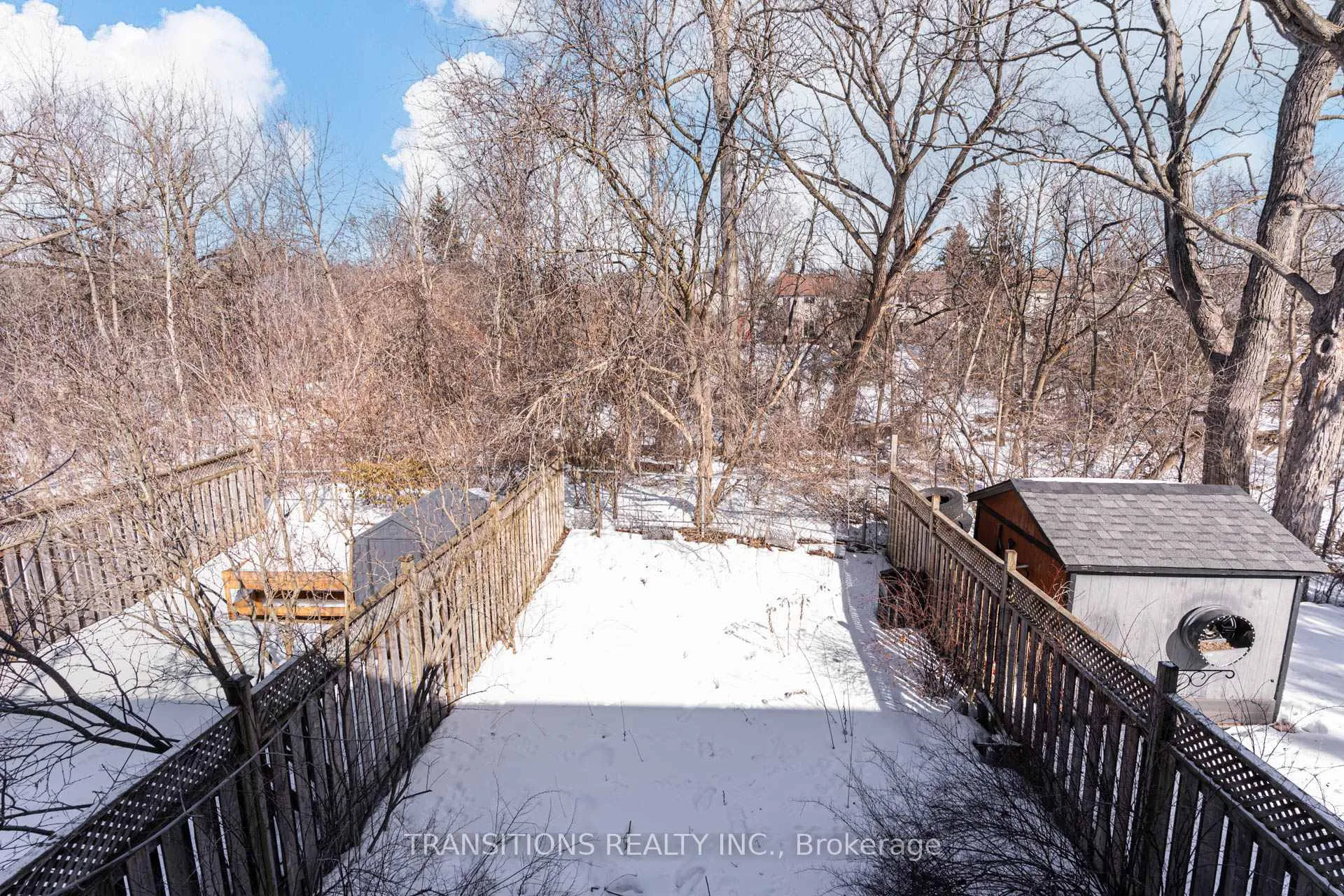 Photo 32 of 37 Galbraith Court, Clarington, Bowmanville — HOMEH