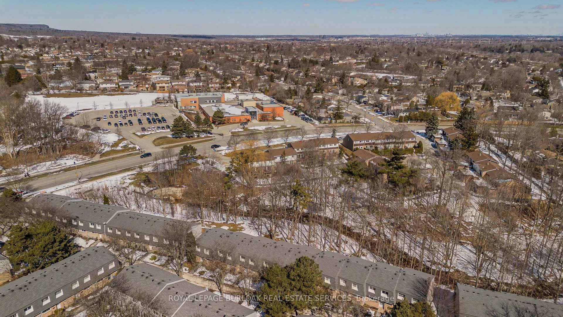 Photo 3 of Unit 168, 2050 Upper Middle Road, Burlington, Brant Hills — HOMEH