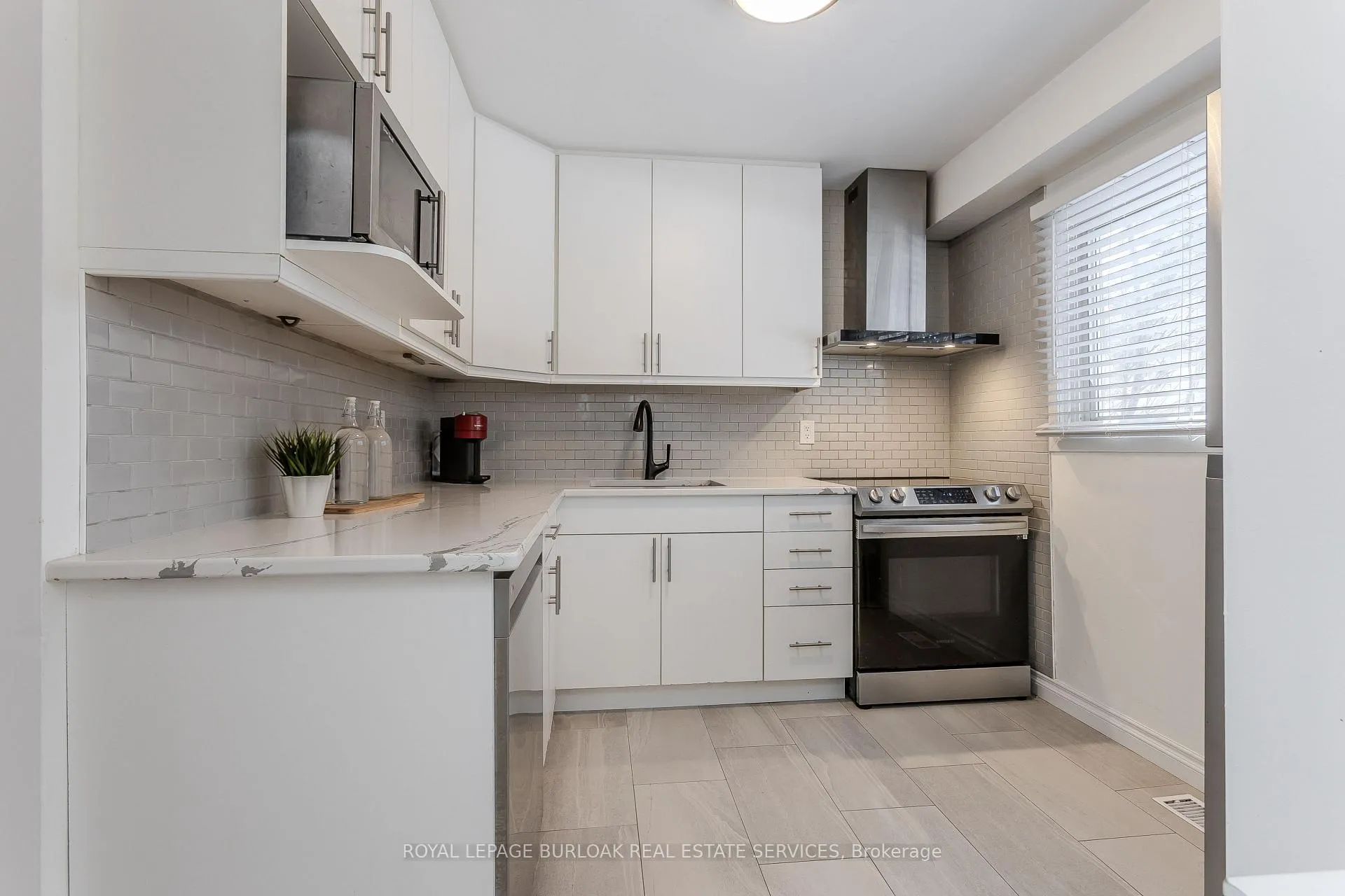 Photo 12 of Unit 168, 2050 Upper Middle Road, Burlington, Brant Hills — HOMEH