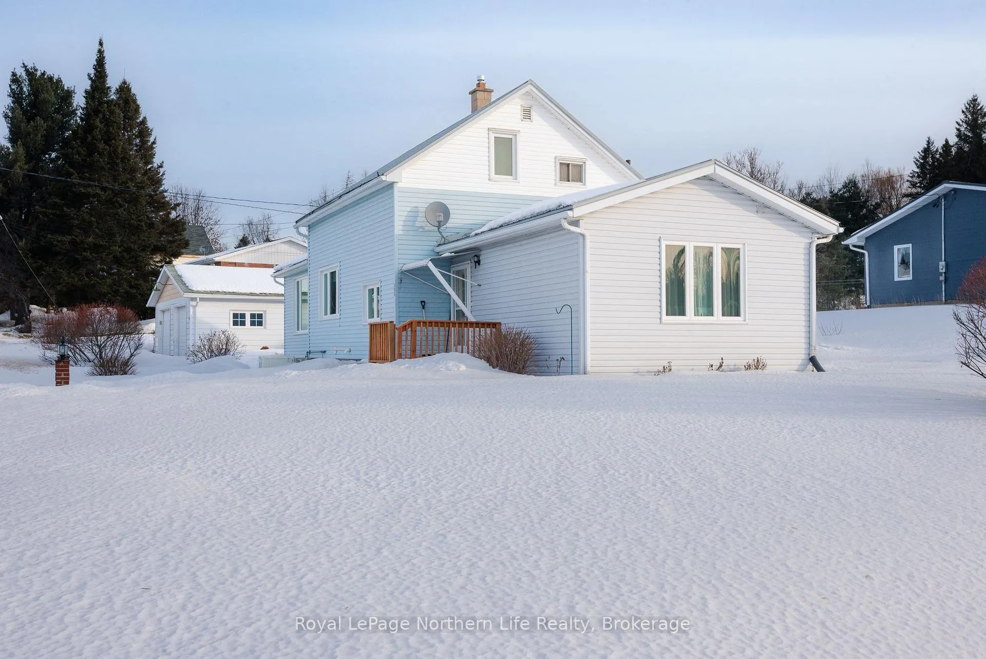 Photo 1 of 404 Main Street, Powassan — HOMEH