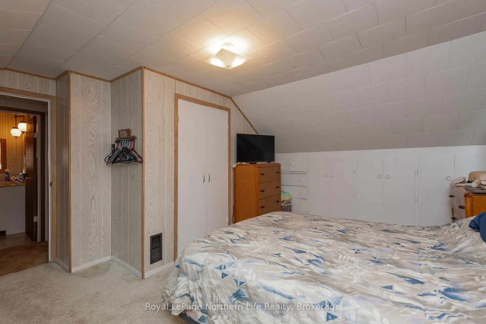 Photo 33 of 404 Main Street, Powassan — HOMEH