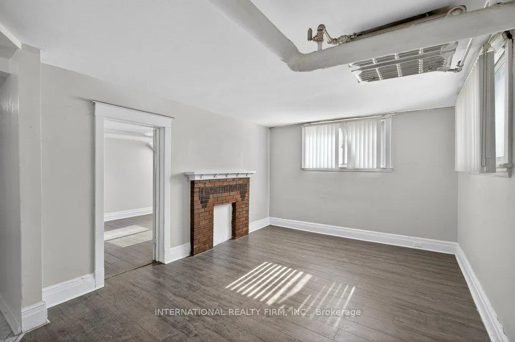 Photo 10 of Unit 1, 109 Balsam Avenue S, Hamilton, Stipley — HOMEH