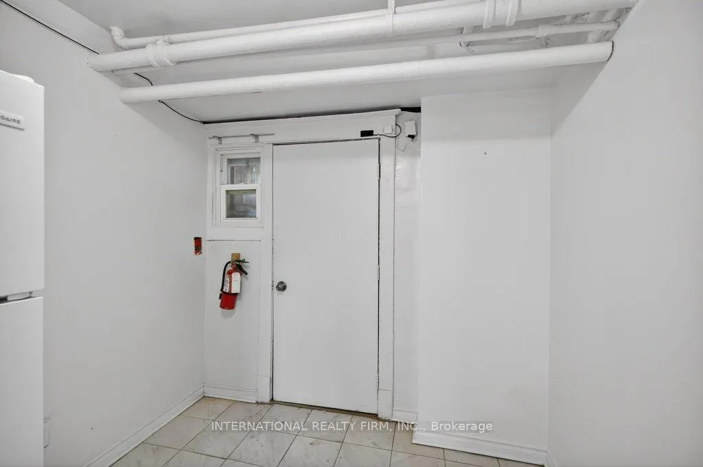 Photo 18 of Unit 1, 109 Balsam Avenue S, Hamilton, Stipley — HOMEH