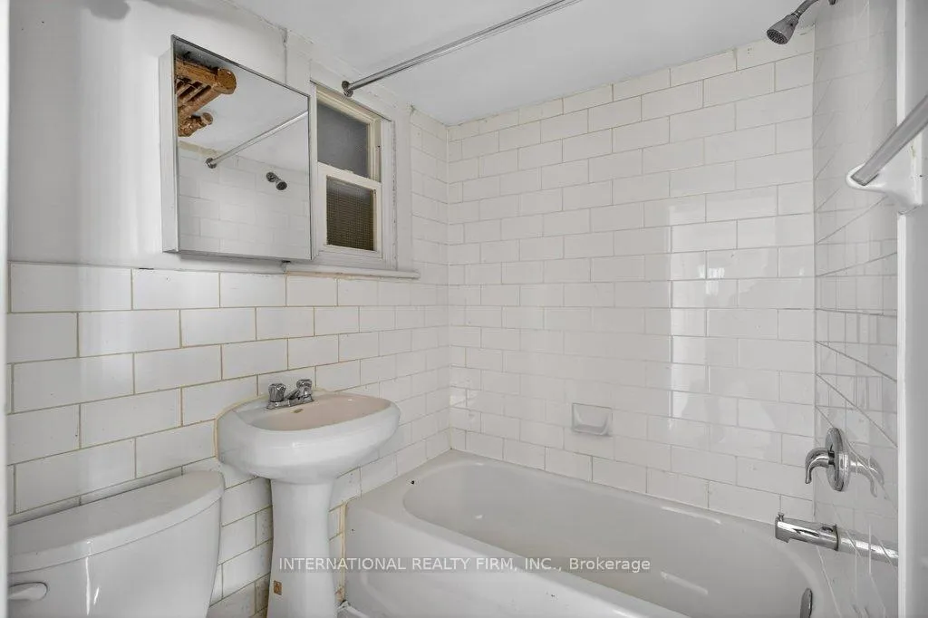 Photo 24 of Unit 1, 109 Balsam Avenue S, Hamilton, Stipley — HOMEH