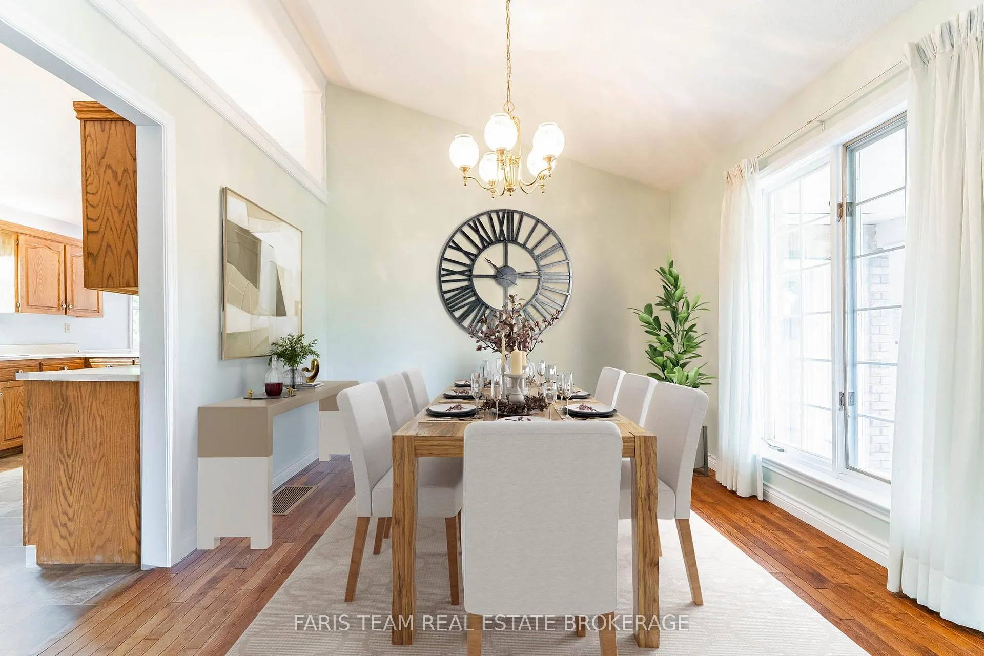 Photo 13 of 53 Maple Drive, Orillia — HOMEH