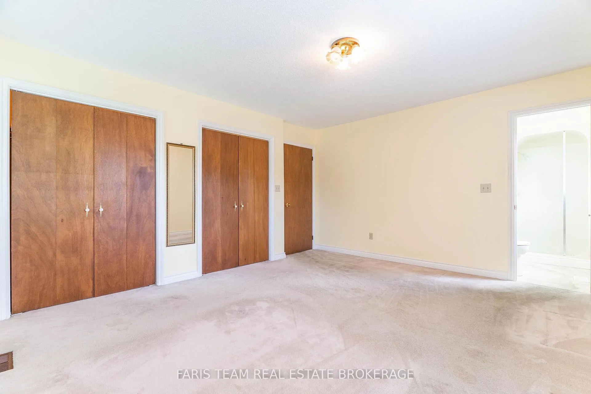 Photo 22 of 53 Maple Drive, Orillia — HOMEH