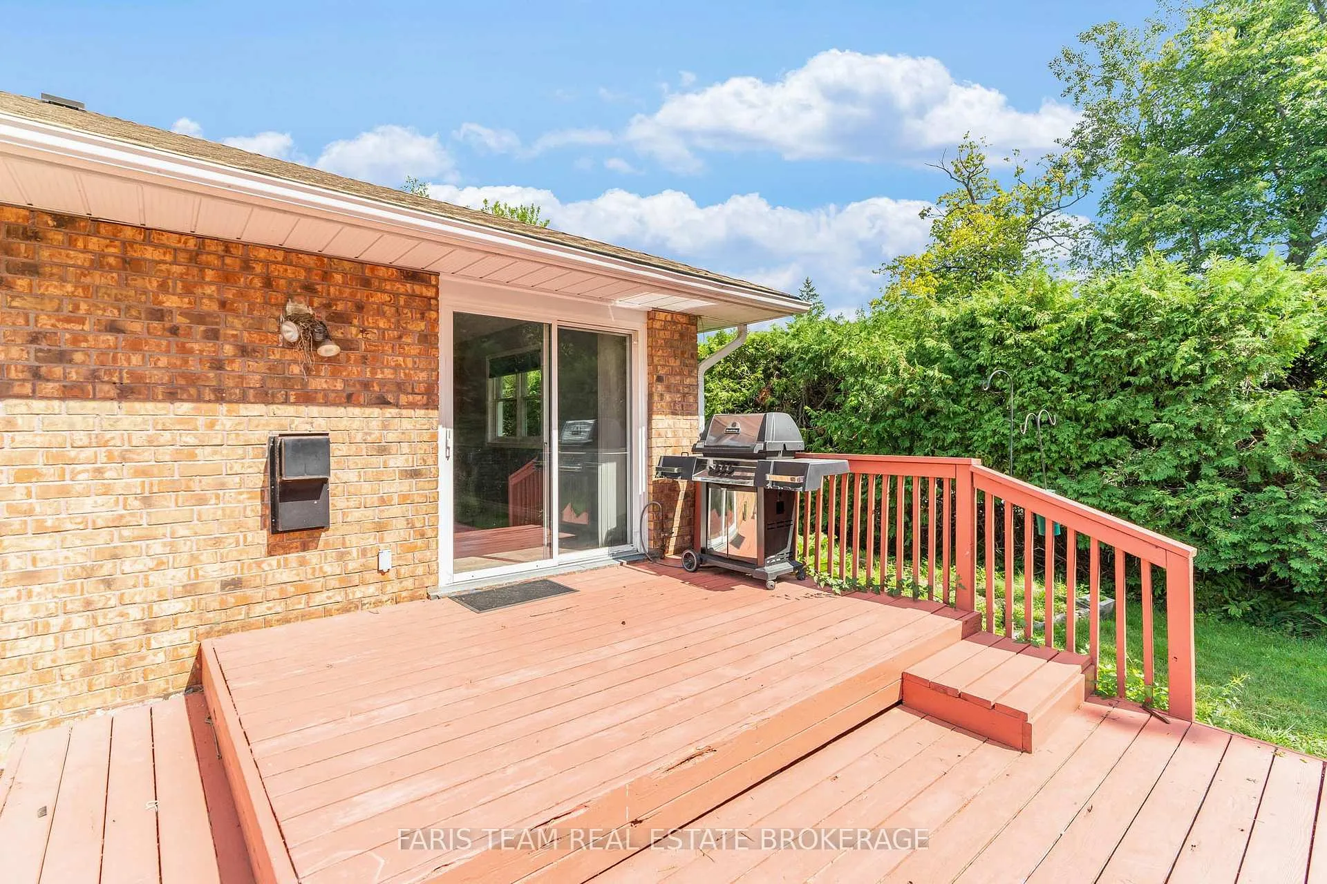 Photo 33 of 53 Maple Drive, Orillia — HOMEH