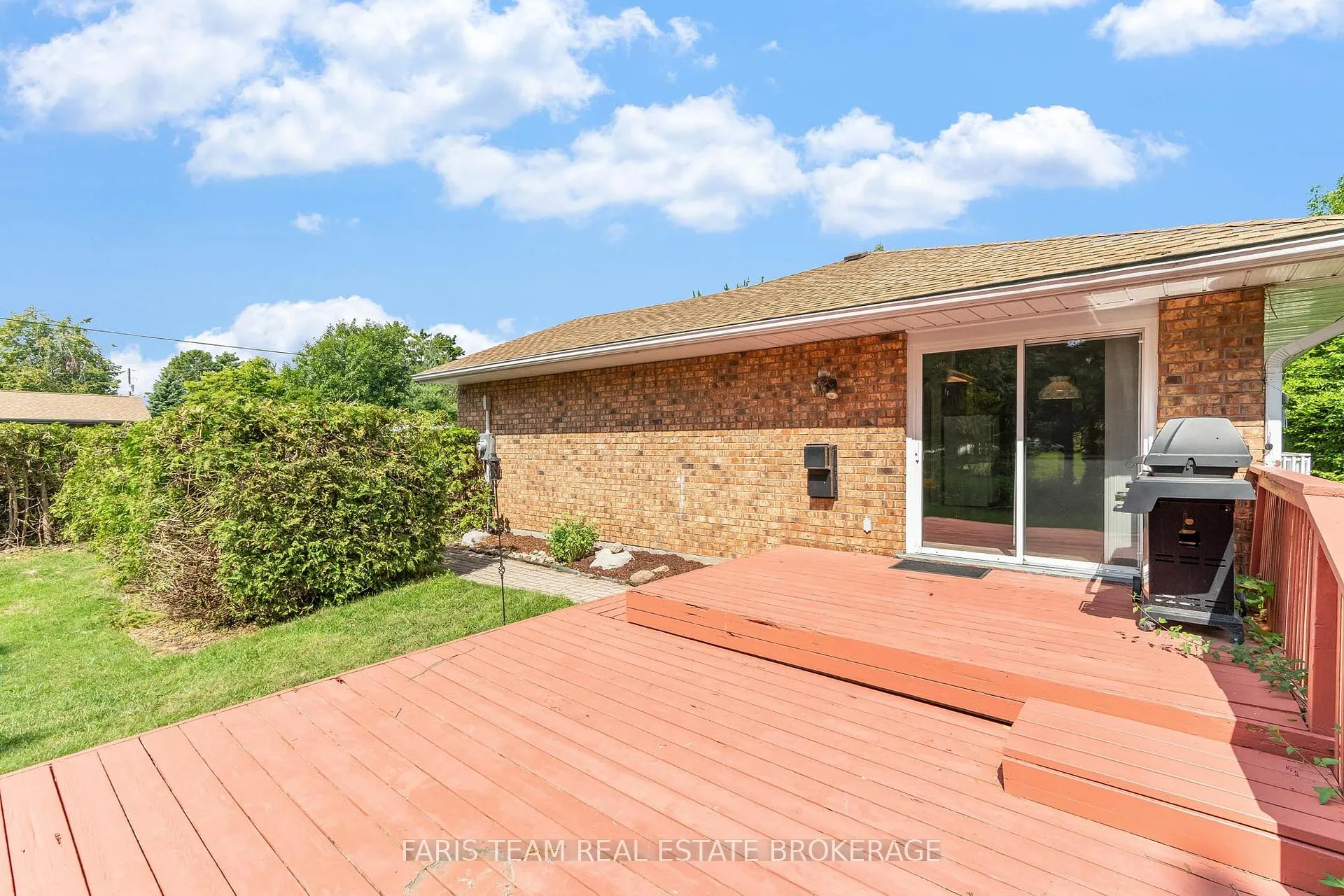 Photo 34 of 53 Maple Drive, Orillia — HOMEH