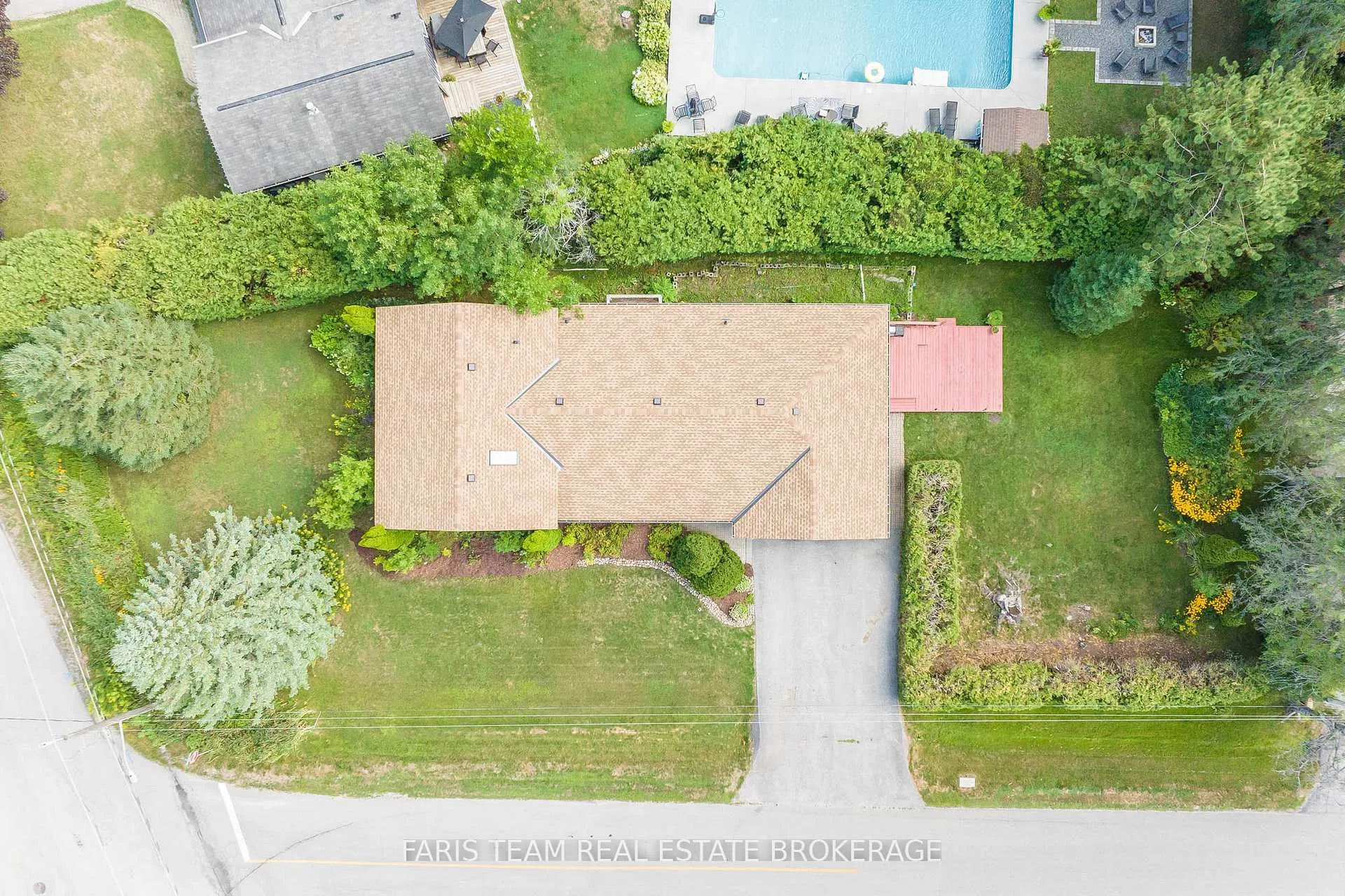 Photo 39 of 53 Maple Drive, Orillia — HOMEH