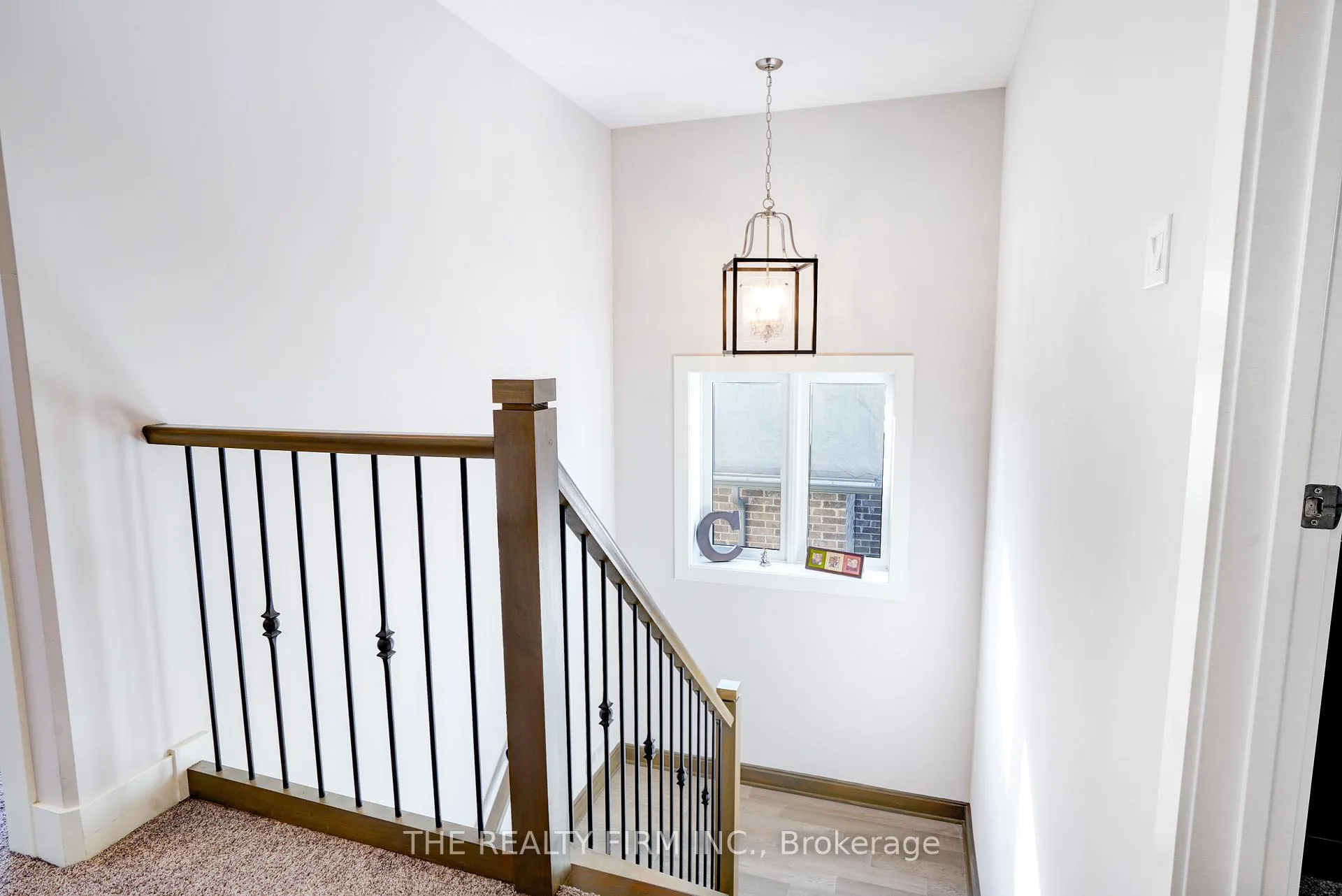 Photo 20 of 110 Stuart Avenue, Lucan Biddulph, Lucan — HOMEH