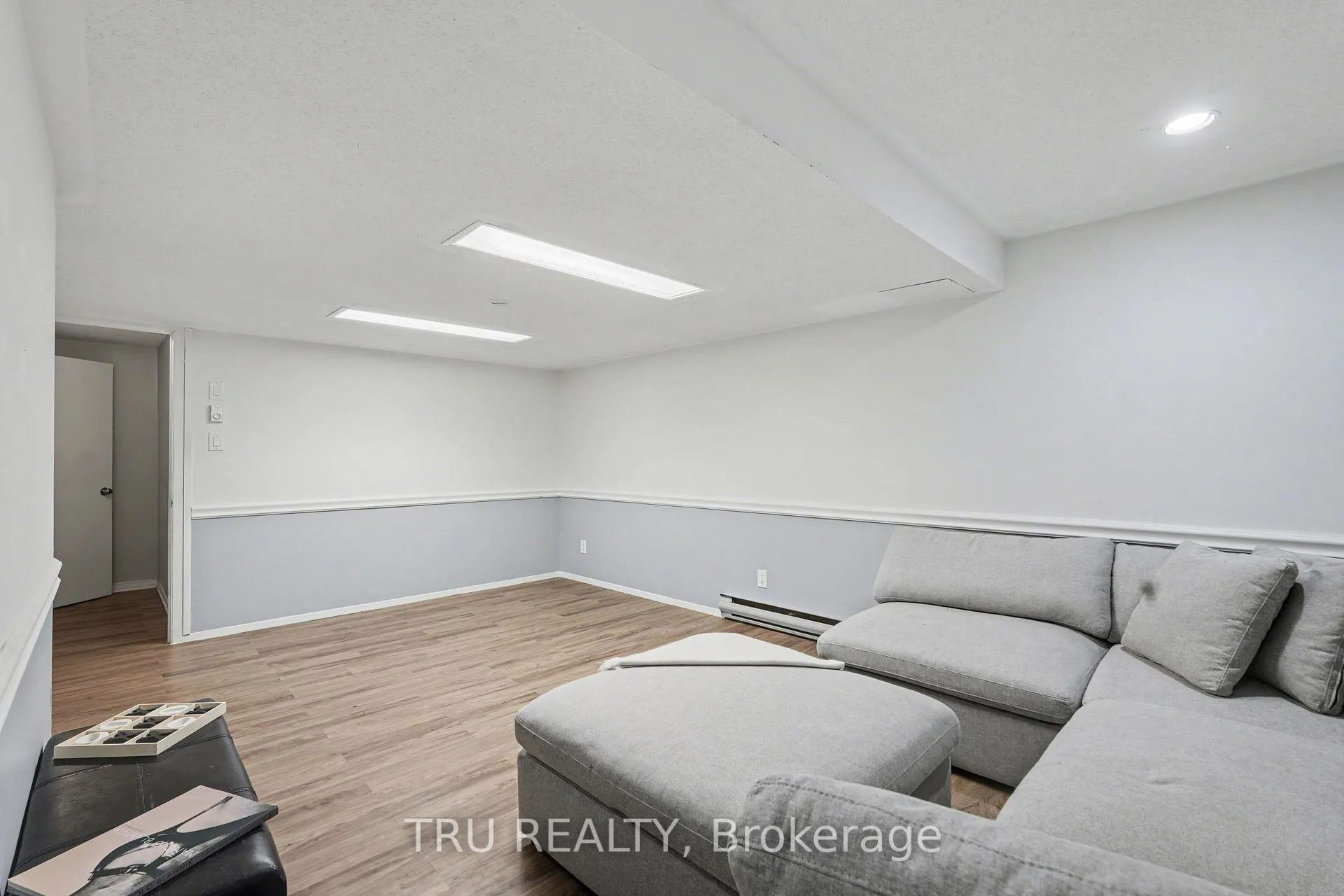 Photo 17 of 463F Moodie Drive, Ottawa, Arbeatha Park — HOMEH