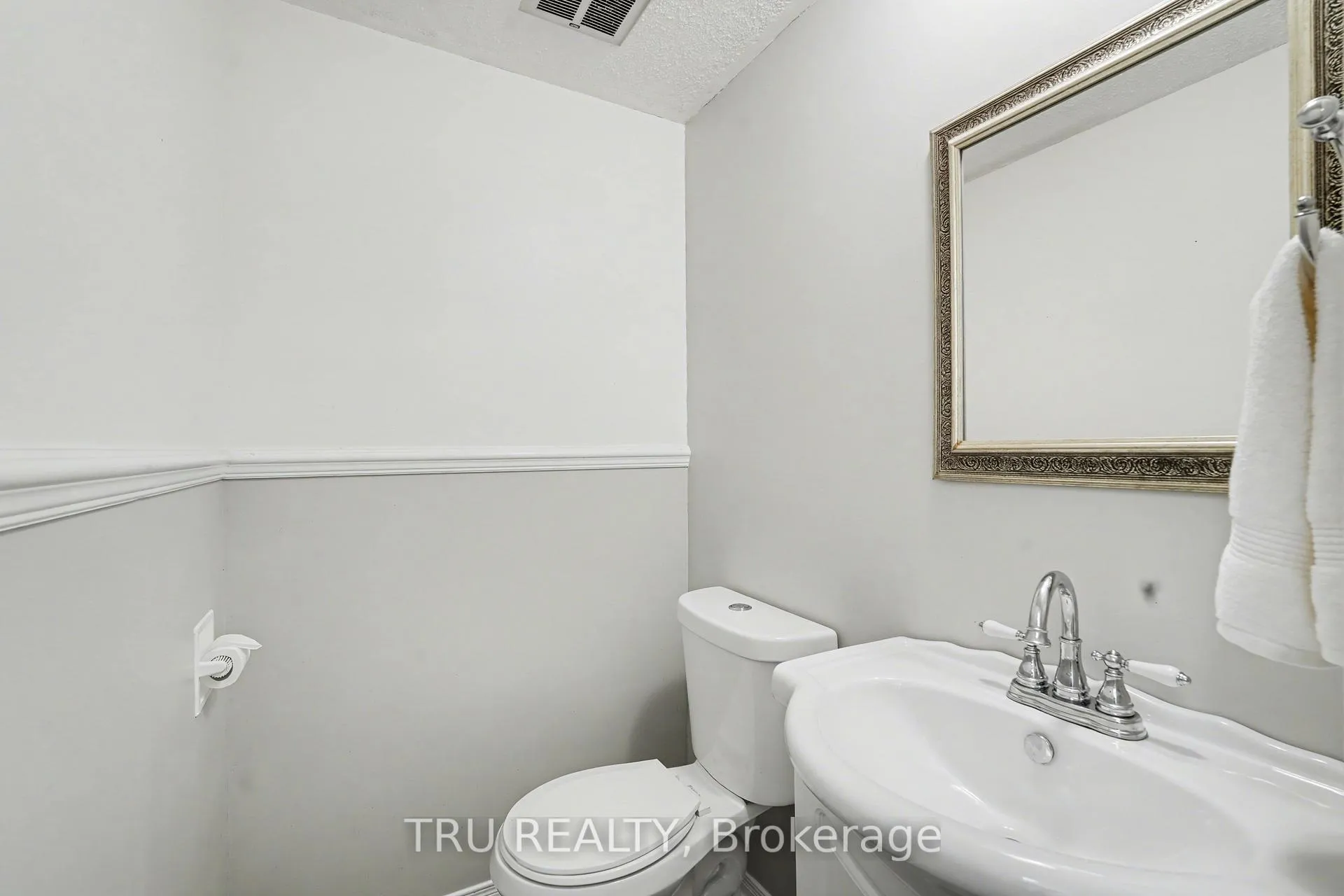 Photo 18 of 463F Moodie Drive, Ottawa, Arbeatha Park — HOMEH