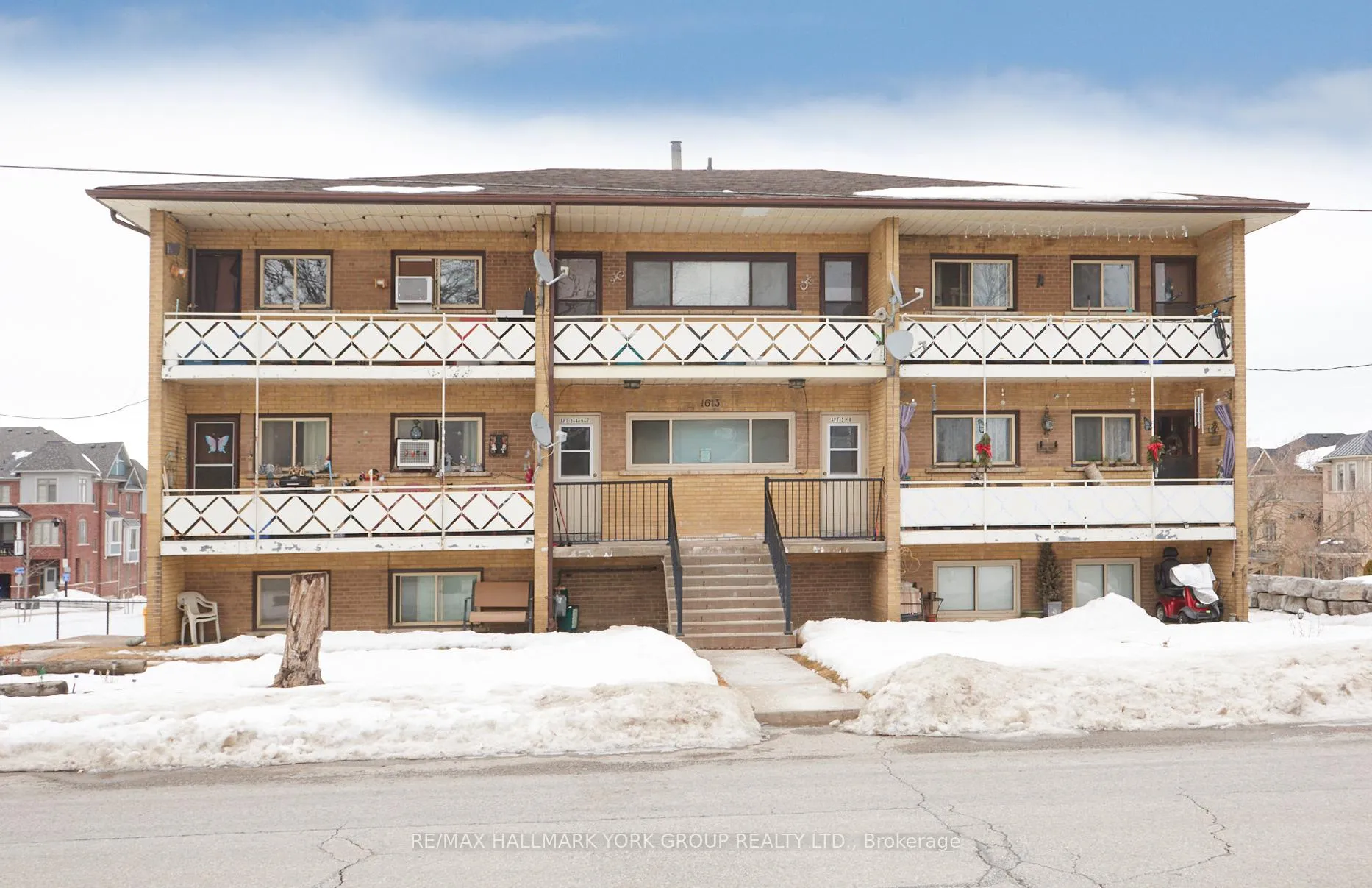 Photo 1 of 1613 Dufferin Street, Whitby, Port Whitby — HOMEH