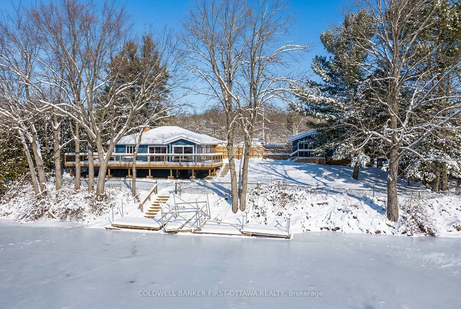 Photo 1 of 889 Jones Point Road, Tay Valley, Bathurst/Burgess & Sherbrooke (North Burgess) Twp — HOMEH