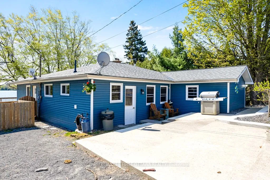 Photo 12 of 889 Jones Point Road, Tay Valley, Bathurst/Burgess & Sherbrooke (North Burgess) Twp — HOMEH