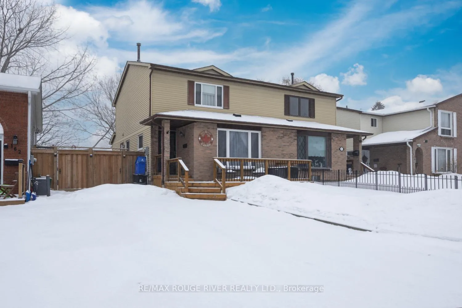 Photo 1 of 158 Castlebar Crescent, Oshawa, Vanier — HOMEH