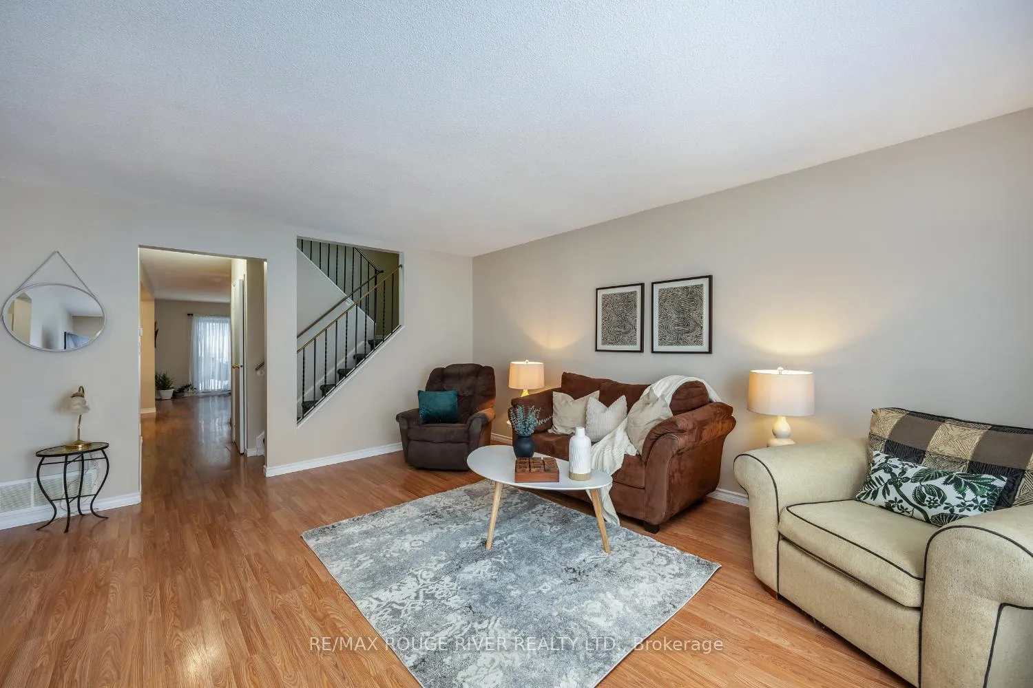 Photo 7 of 158 Castlebar Crescent, Oshawa, Vanier — HOMEH