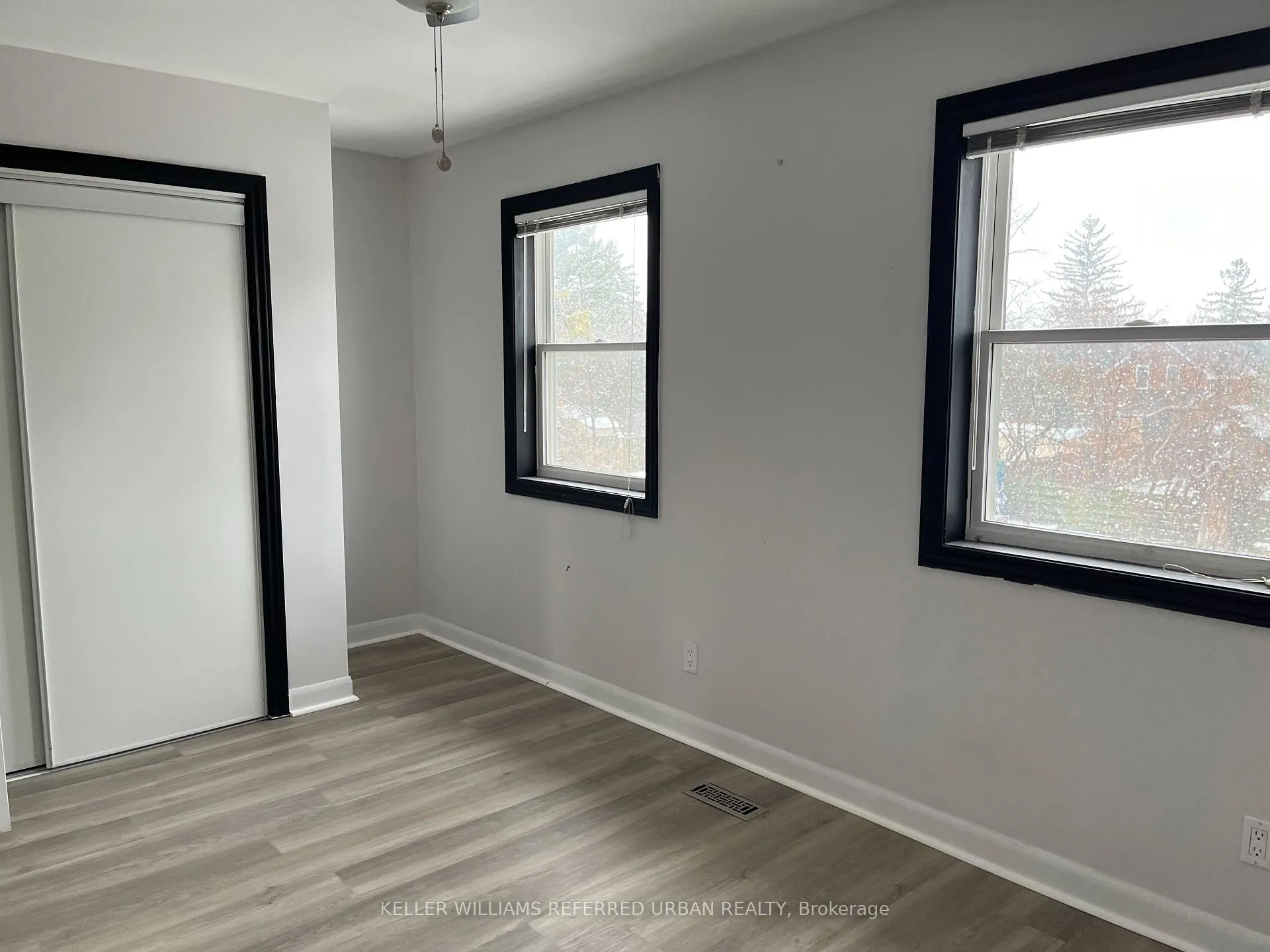 Photo 9 of 46 Sanford Street, Barrie, Sanford — HOMEH