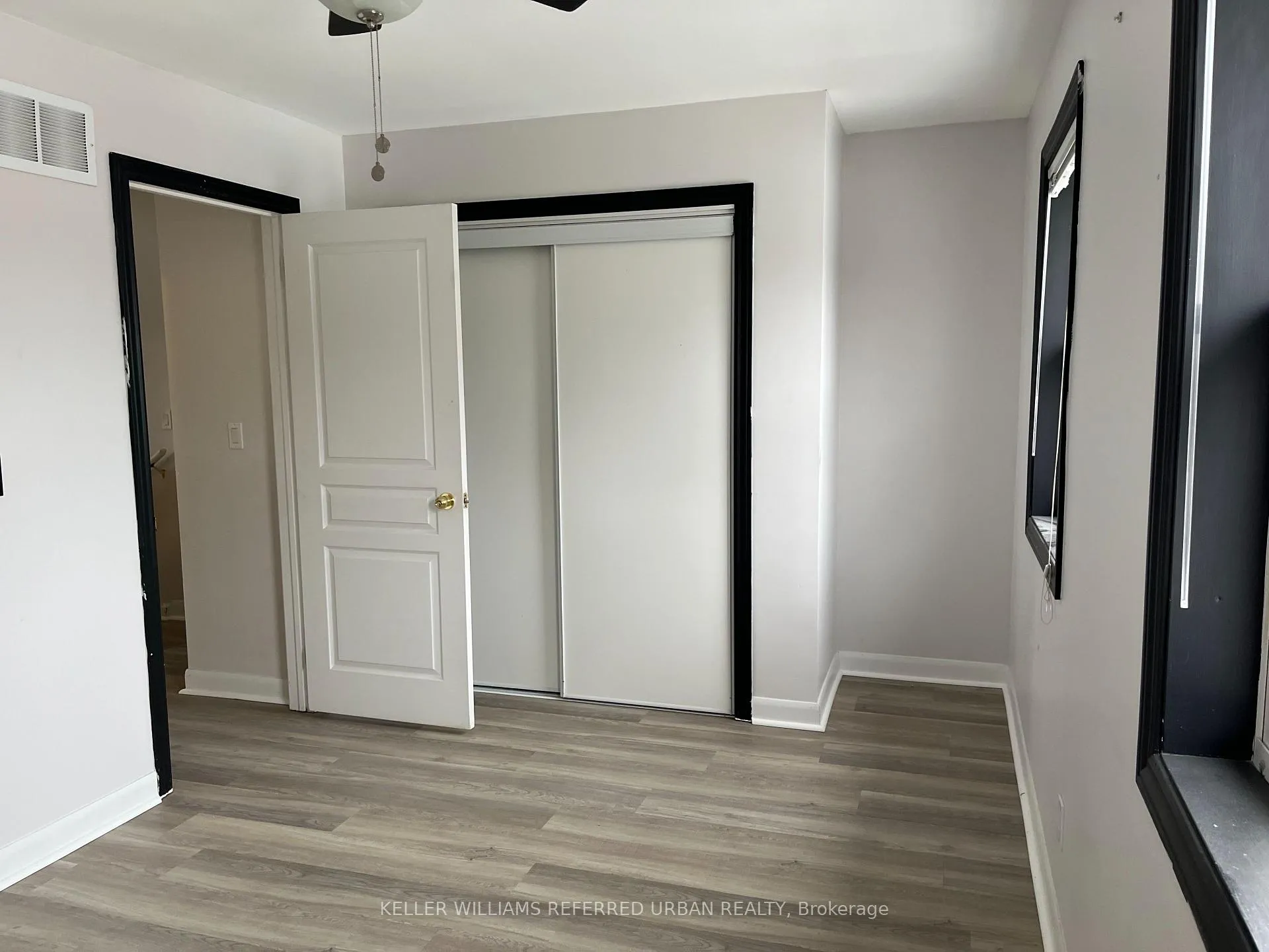 Photo 10 of 46 Sanford Street, Barrie, Sanford — HOMEH
