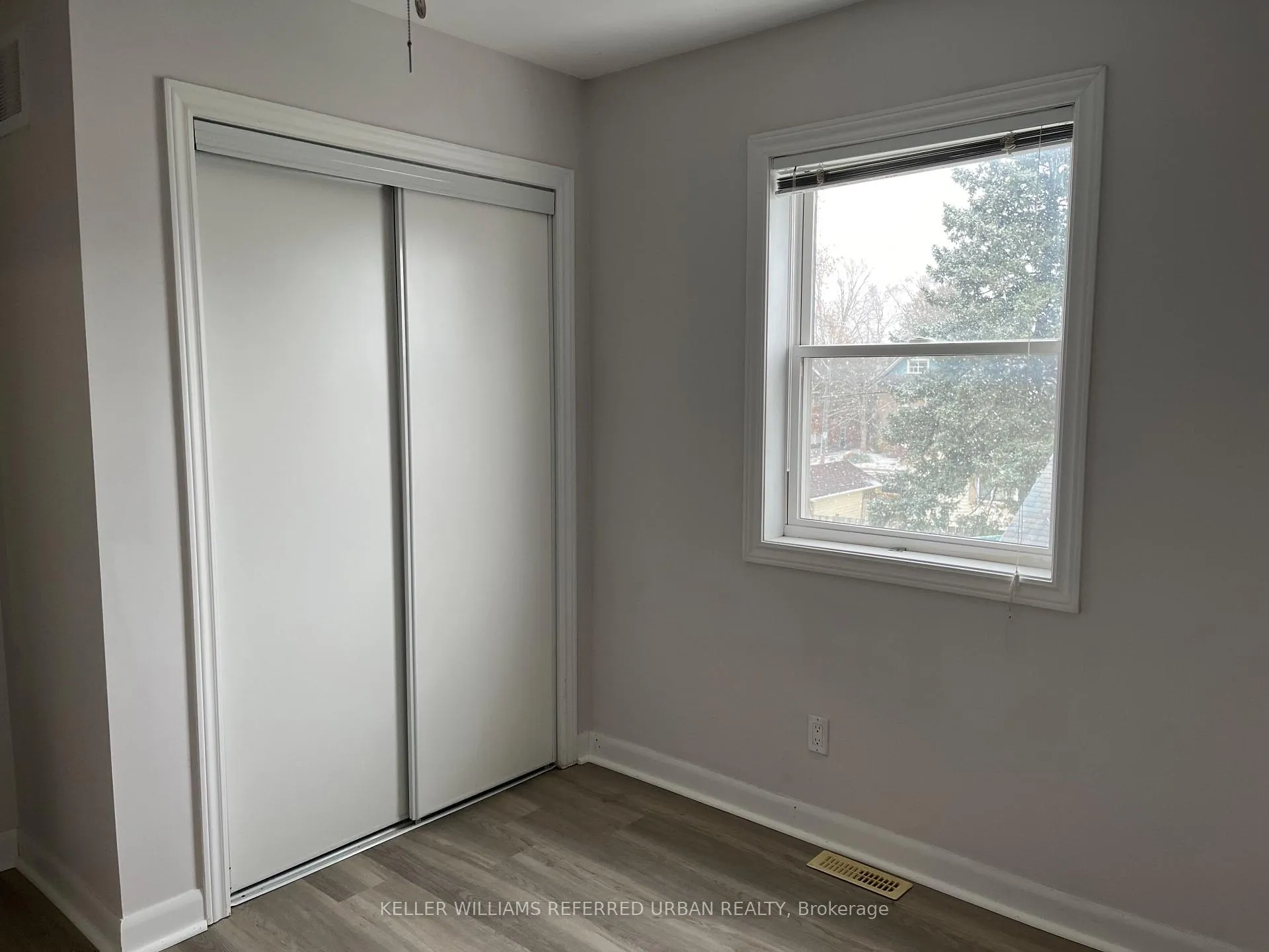 Photo 13 of 46 Sanford Street, Barrie, Sanford — HOMEH