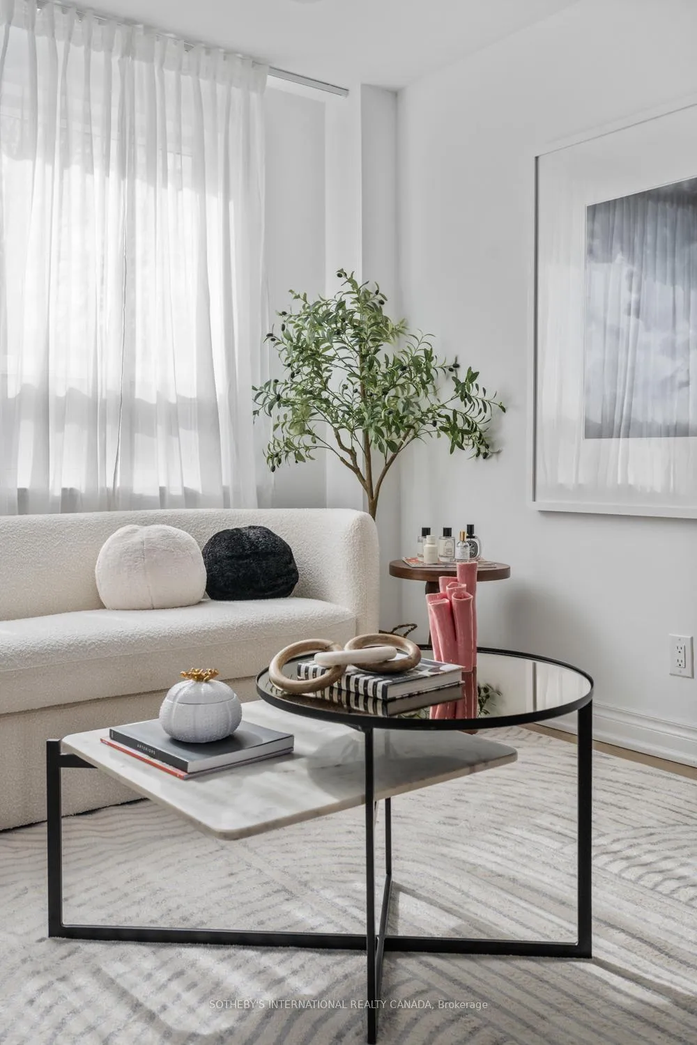 Photo 4 of 114 Glenvale Boulevard, Toronto, Leaside — HOMEH