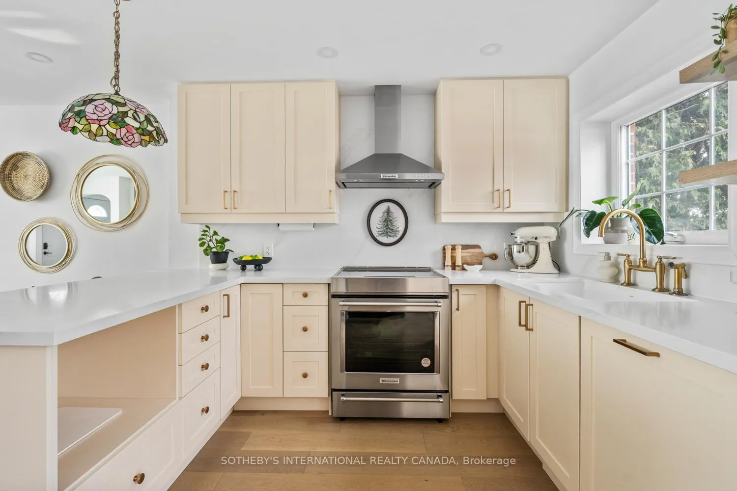 Photo 9 of 114 Glenvale Boulevard, Toronto, Leaside — HOMEH
