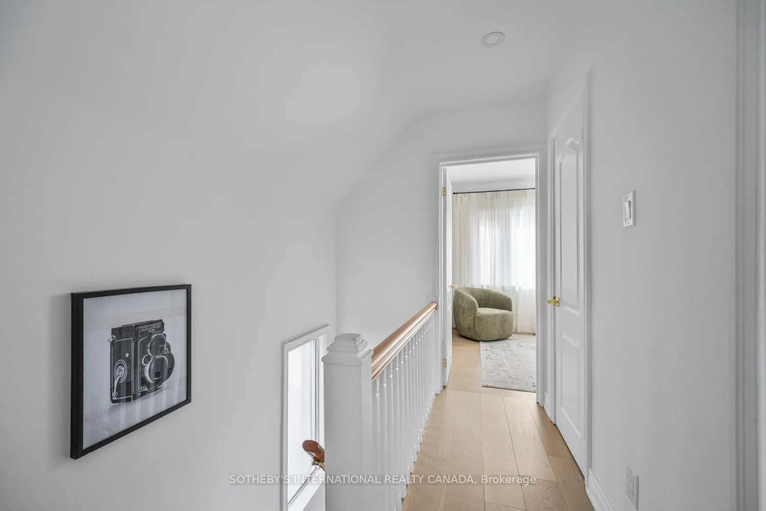 Photo 16 of 114 Glenvale Boulevard, Toronto, Leaside — HOMEH