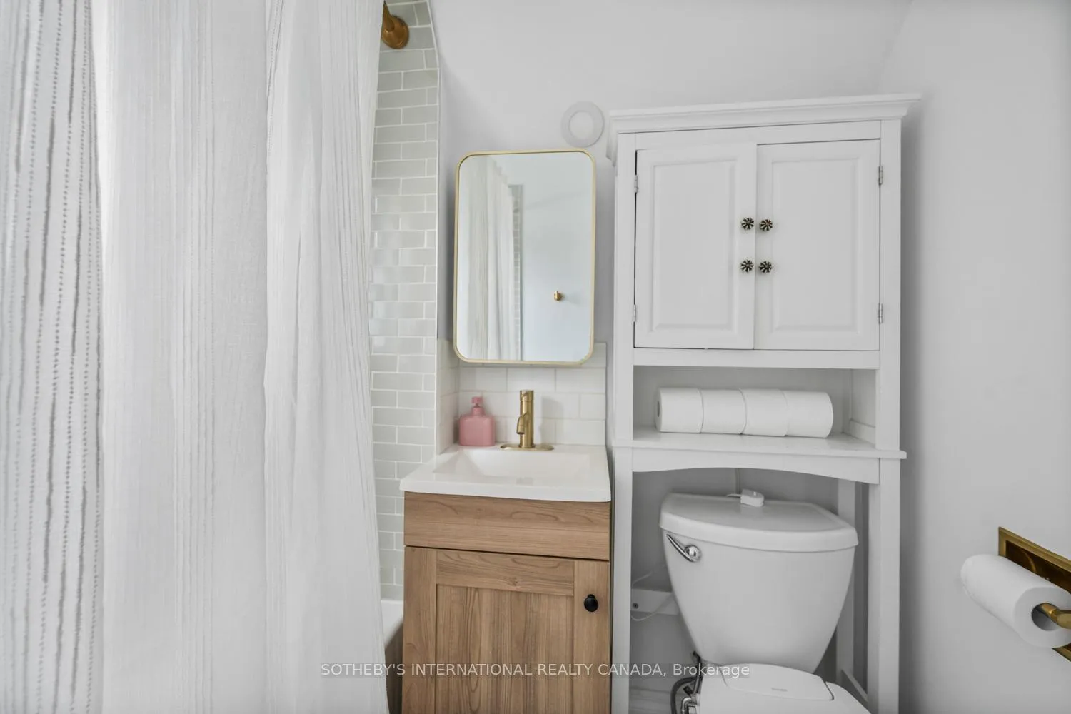 Photo 22 of 114 Glenvale Boulevard, Toronto, Leaside — HOMEH