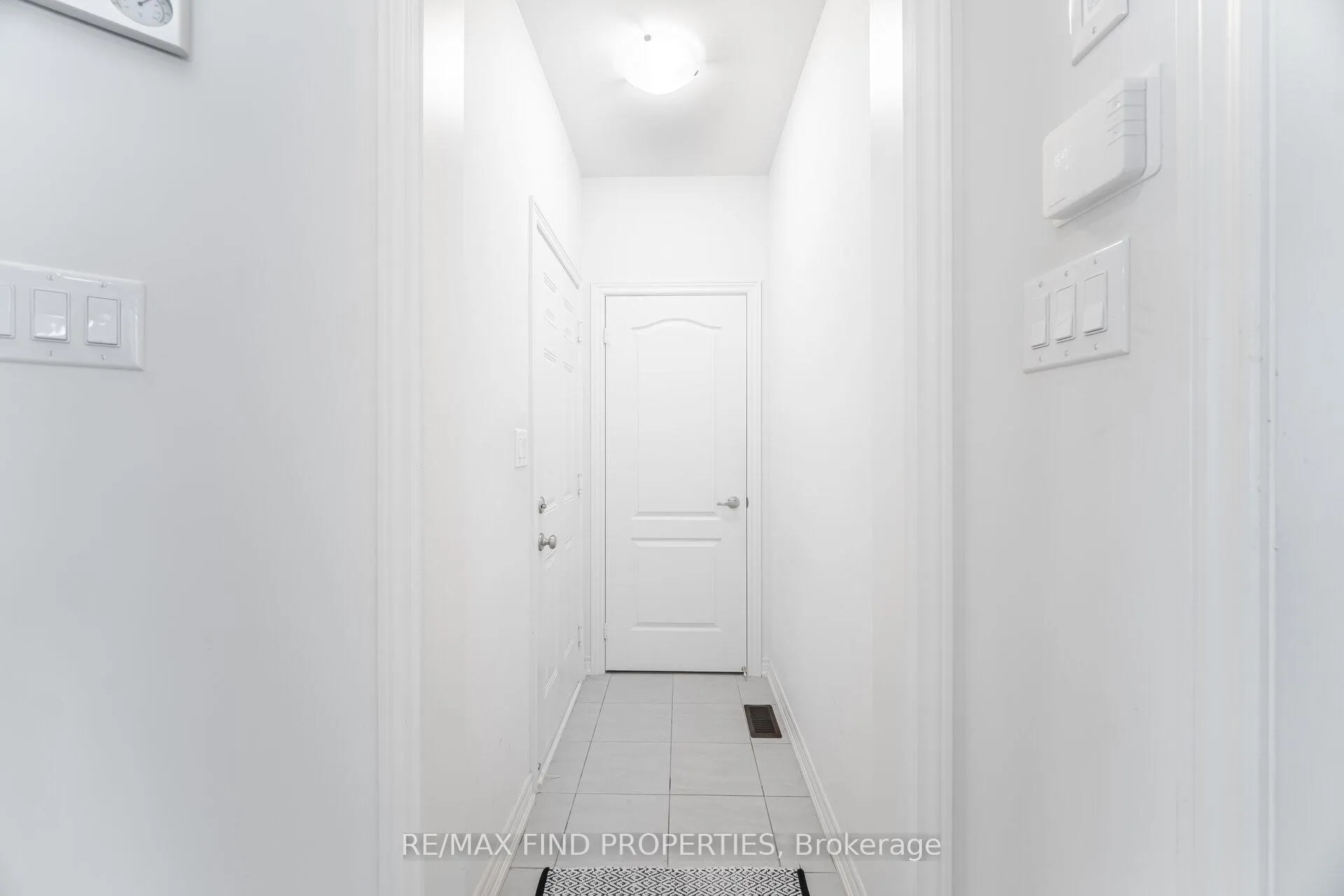 Photo 22 of 361 Skinner Road, Hamilton, Waterdown — HOMEH