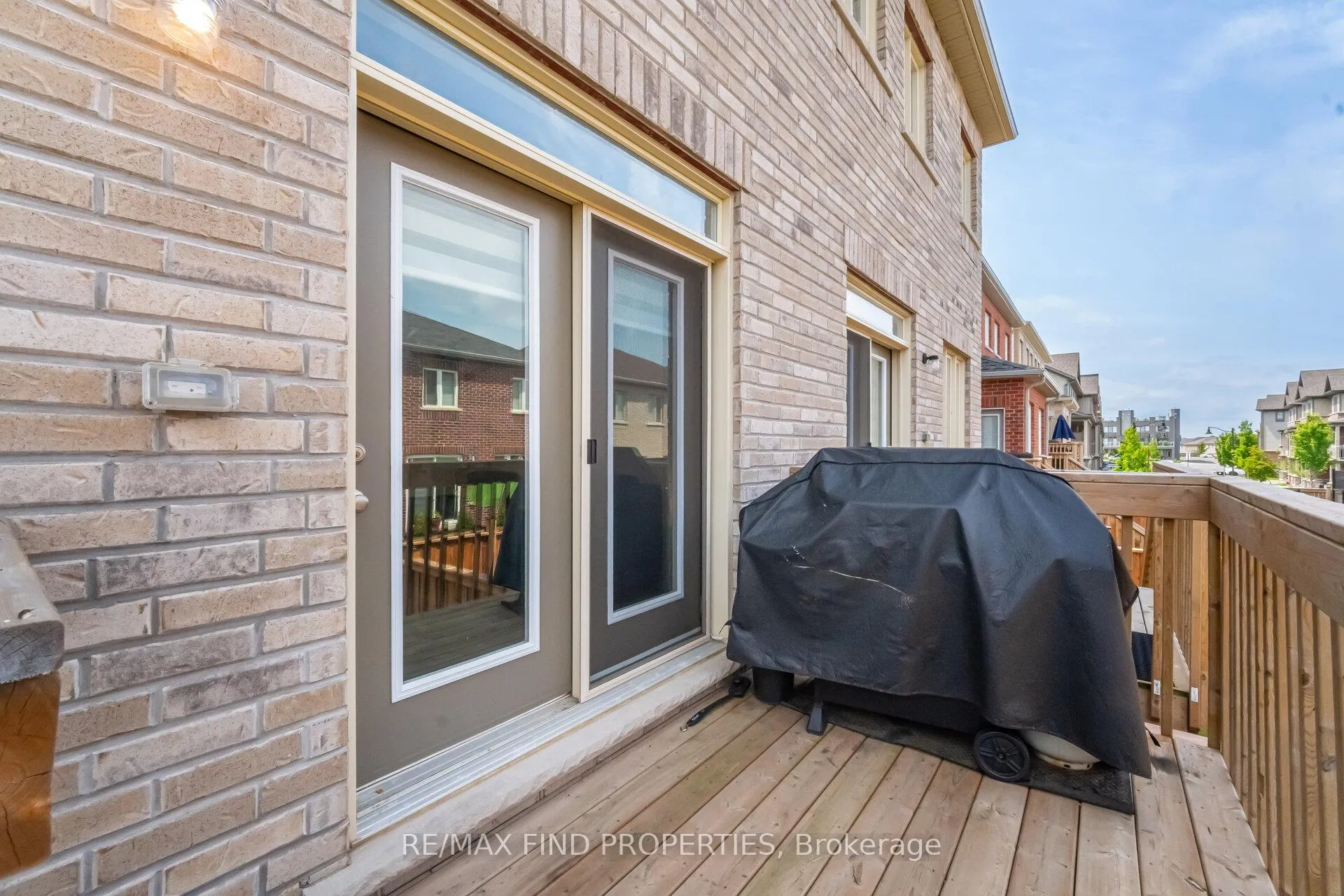 Photo 41 of 361 Skinner Road, Hamilton, Waterdown — HOMEH