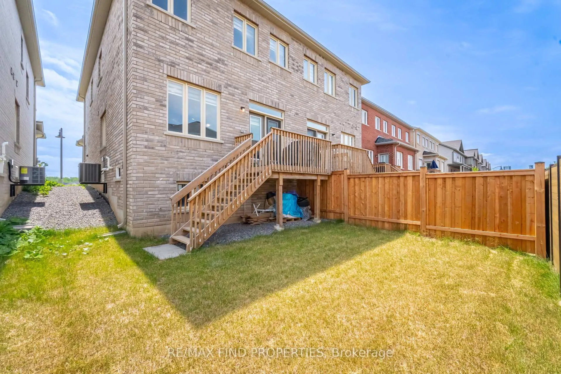 Photo 43 of 361 Skinner Road, Hamilton, Waterdown — HOMEH