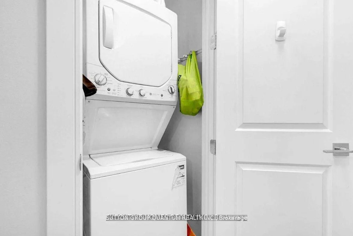 Photo 10 of Unit 604, 150 Main Street W, Hamilton, Central — HOMEH