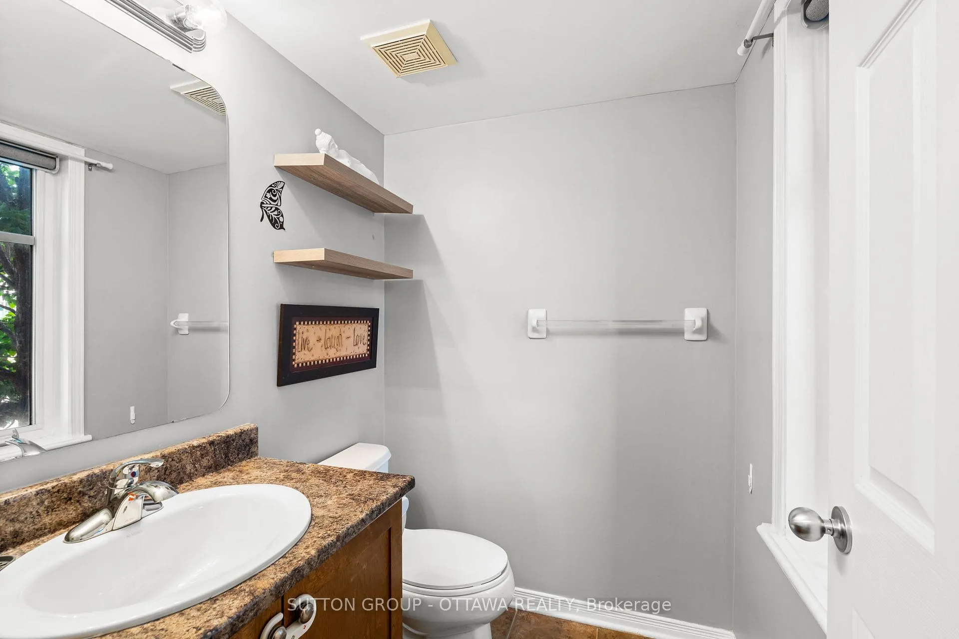 Photo 21 of 159 Keltie Private, Ottawa, Barrhaven - Longfields — HOMEH