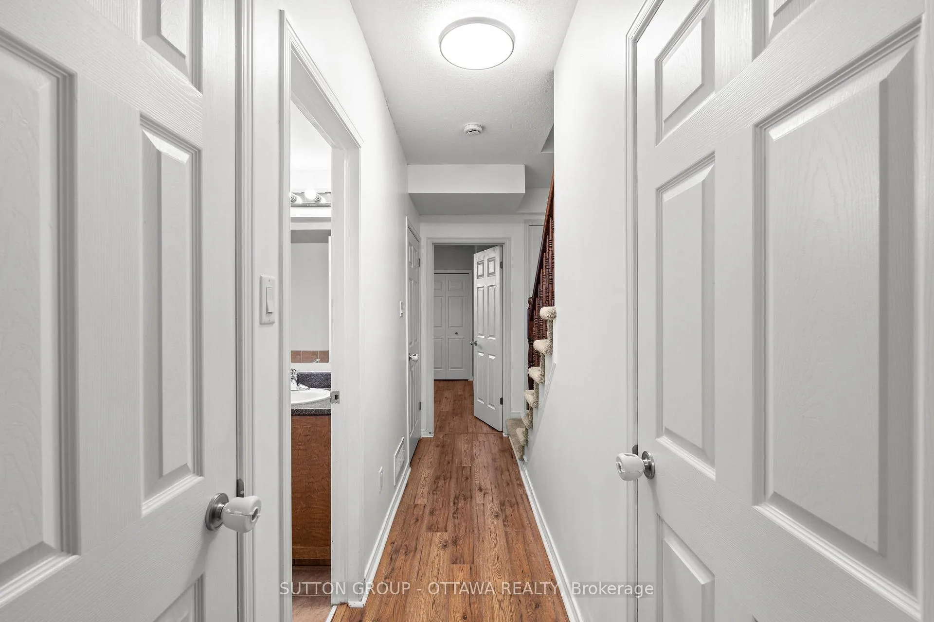 Photo 33 of 159 Keltie Private, Ottawa, Barrhaven - Longfields — HOMEH