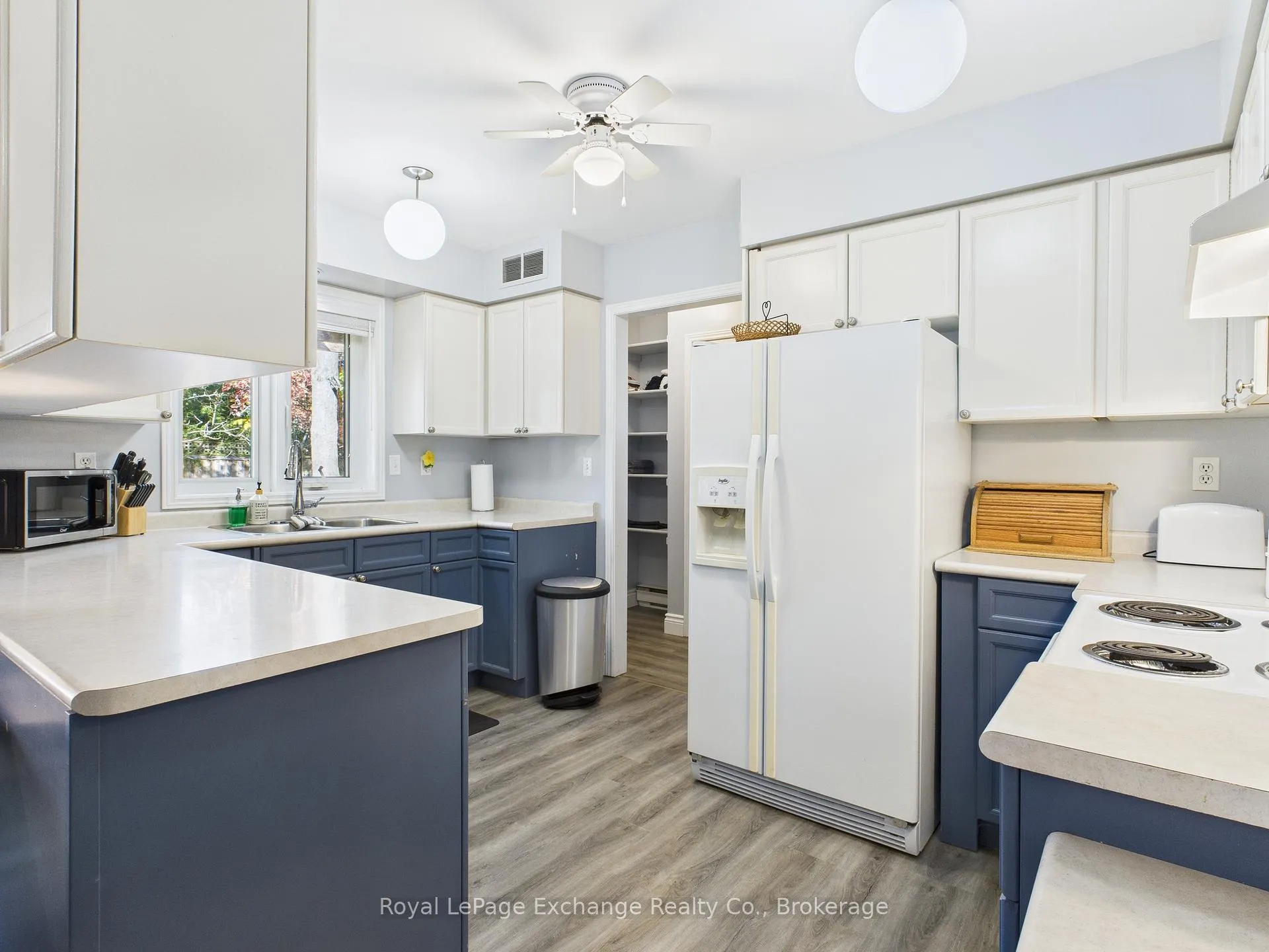 Photo 5 of 390 Macdougall Drive, Kincardine — HOMEH