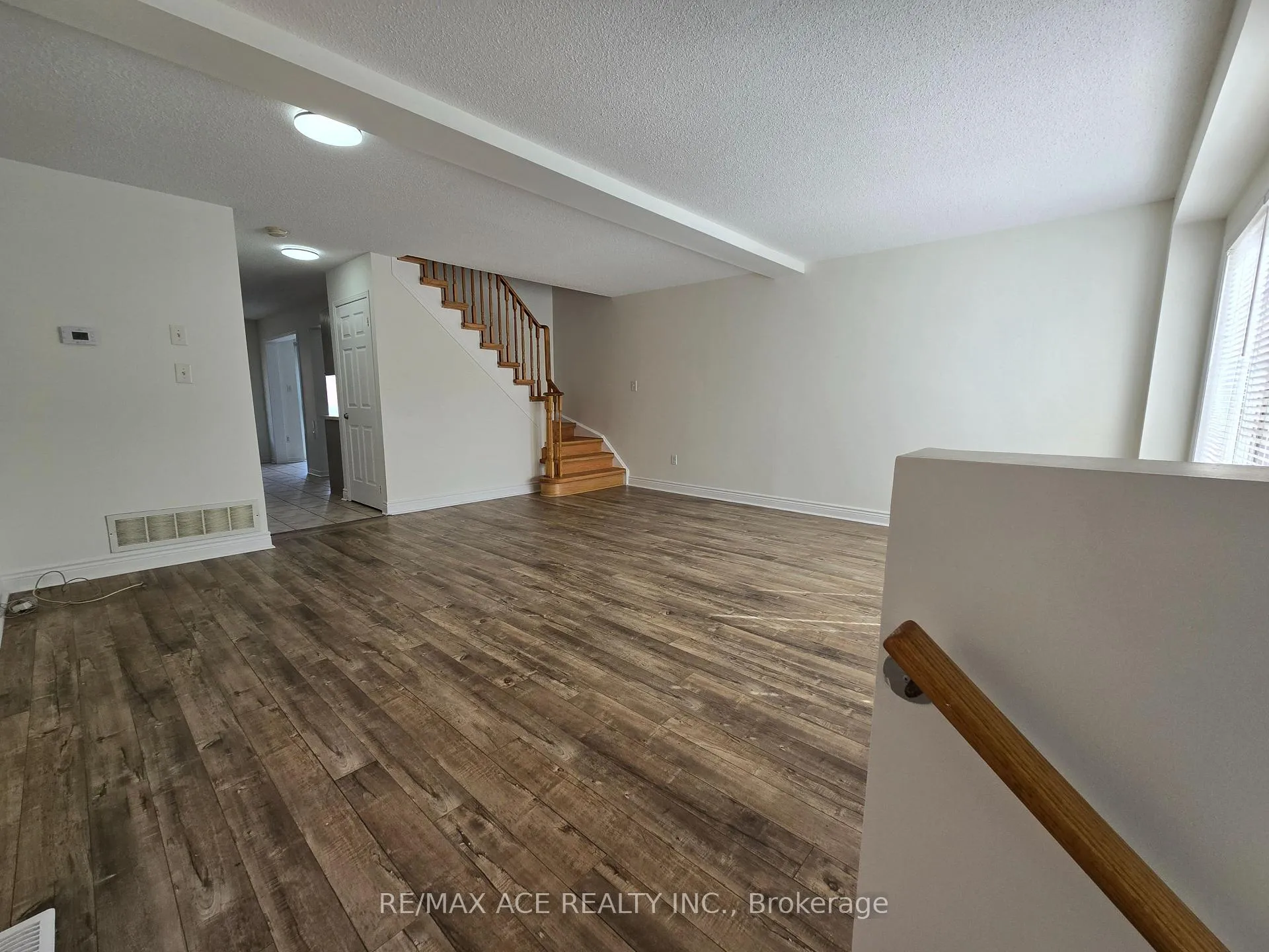 Photo 2 of 52 Domenico Crescent, Brampton, Bram East — HOMEH