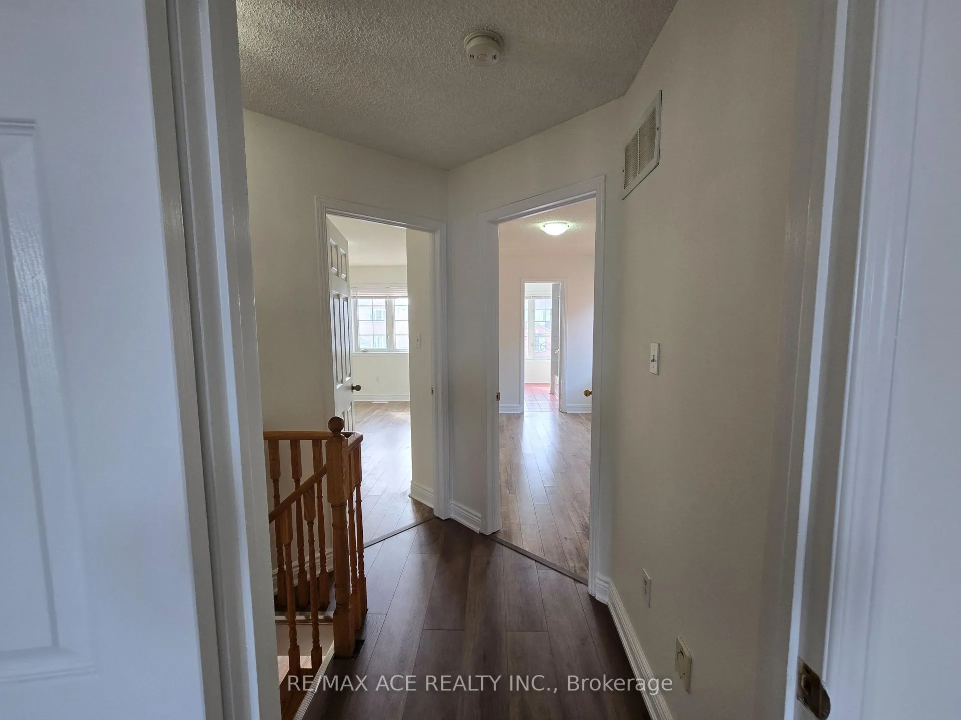 Photo 10 of 52 Domenico Crescent, Brampton, Bram East — HOMEH