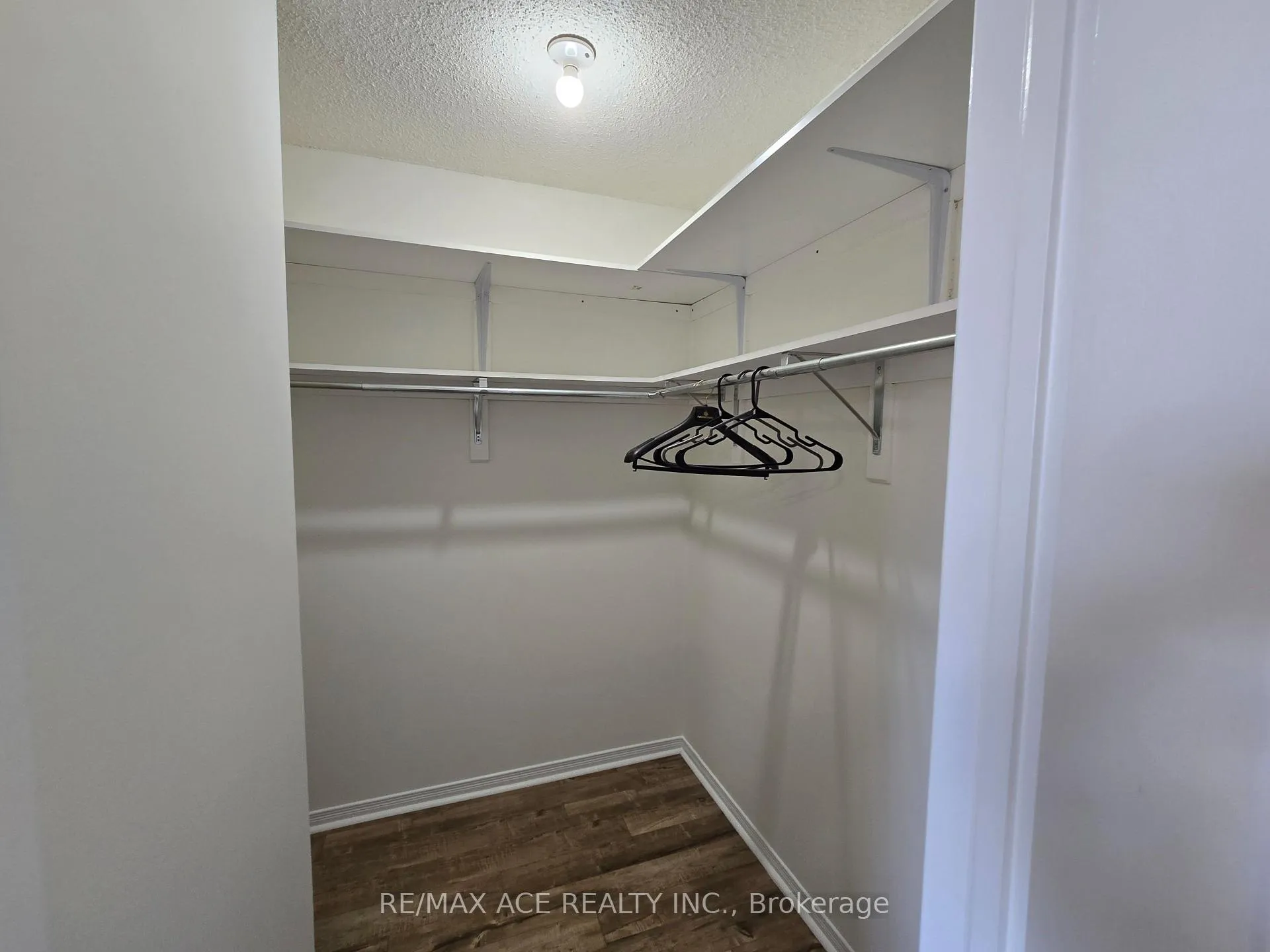 Photo 16 of 52 Domenico Crescent, Brampton, Bram East — HOMEH