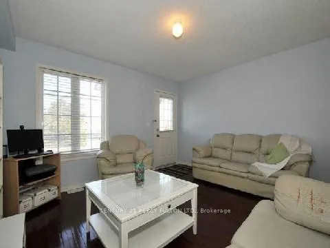 Photo 4 of Unit 18, 735 Sheppard Avenue, Pickering, Woodlands — HOMEH