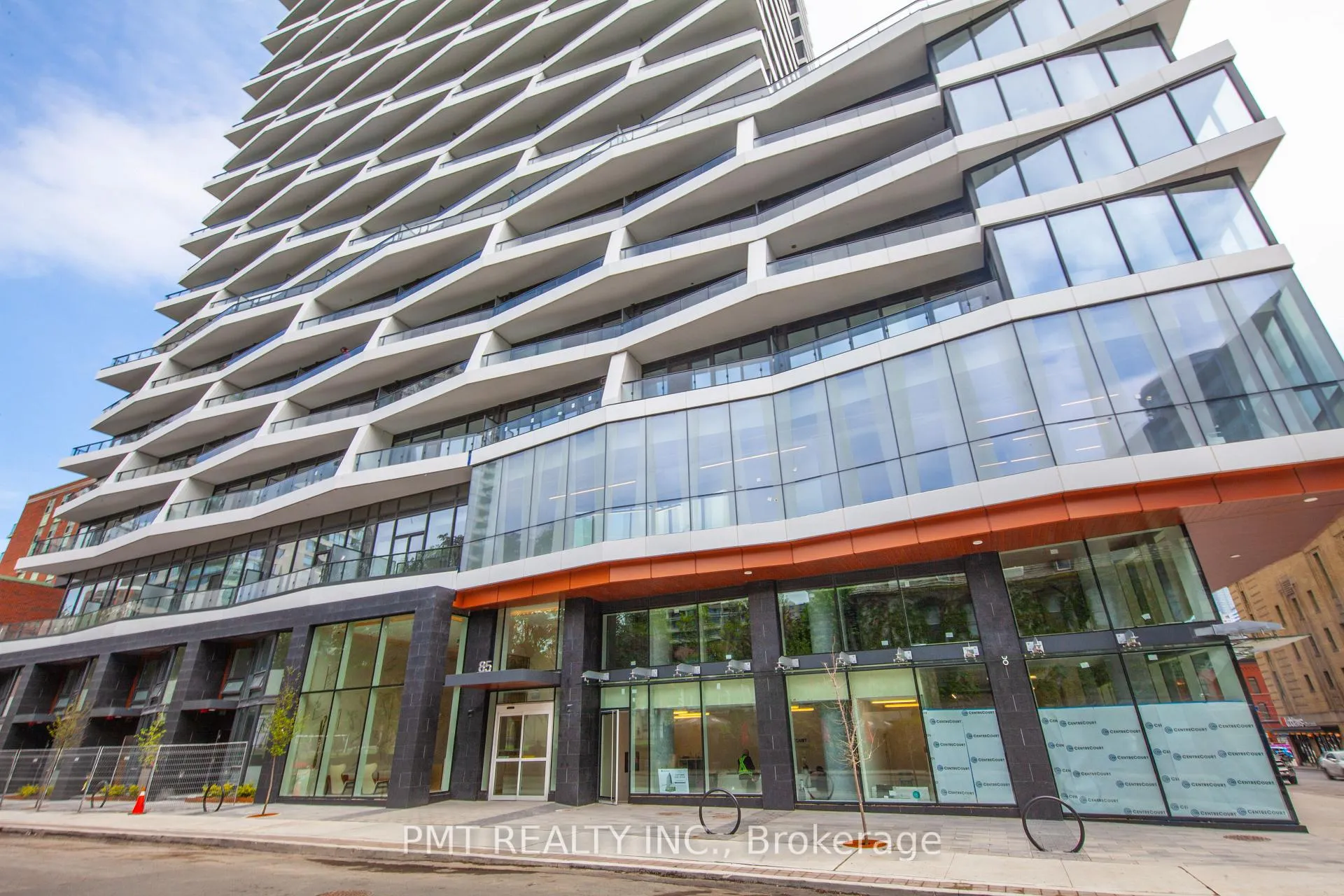 Front of Unit 1610, 85 Wood Street