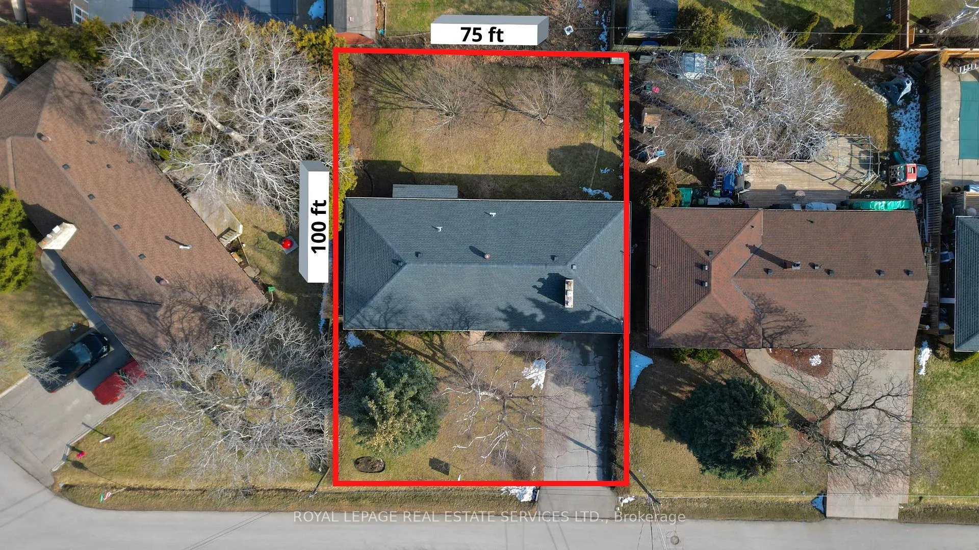 Photo 3 of 15 Loma Drive, Hamilton, Stoney Creek — HOMEH