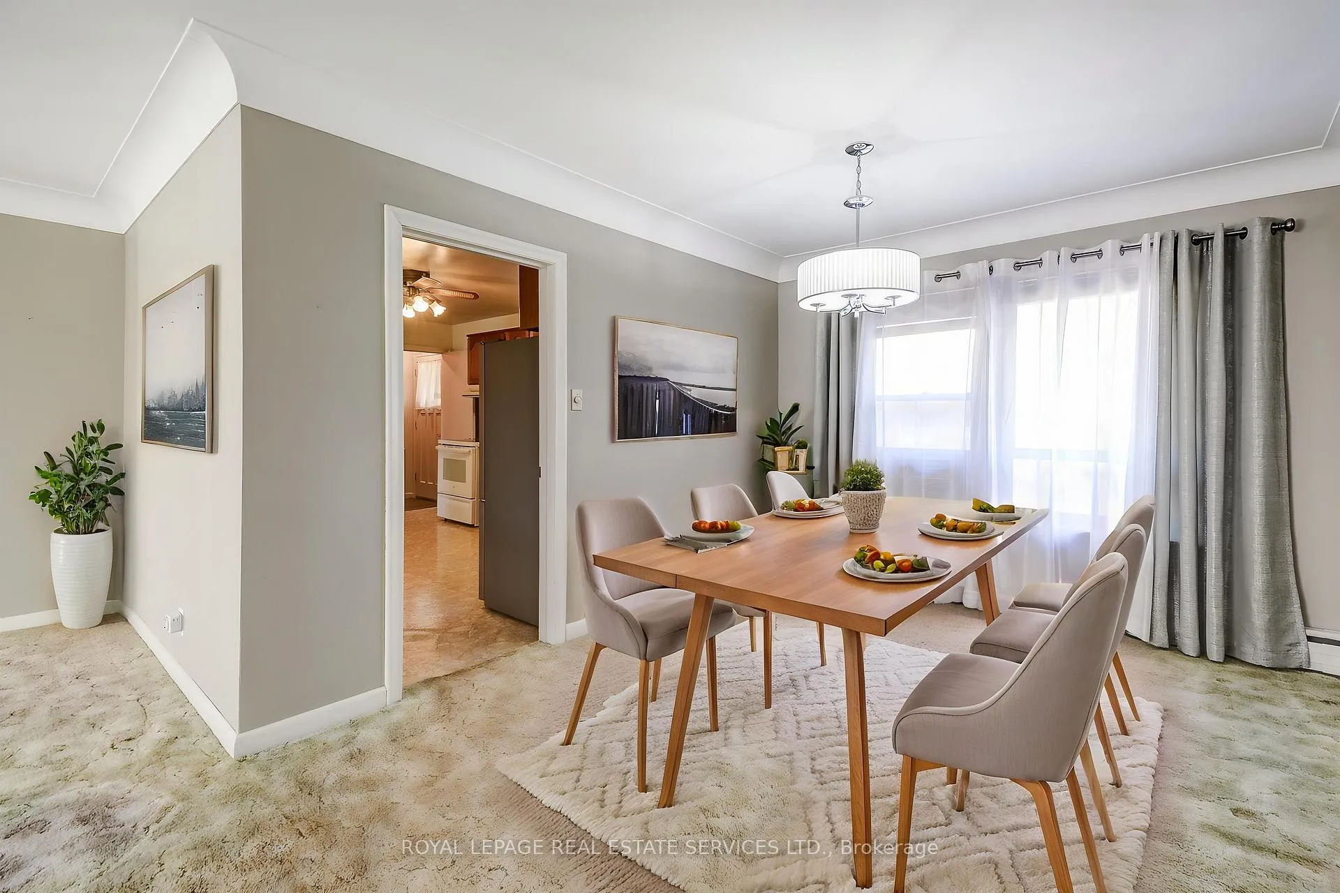 Photo 12 of 15 Loma Drive, Hamilton, Stoney Creek — HOMEH