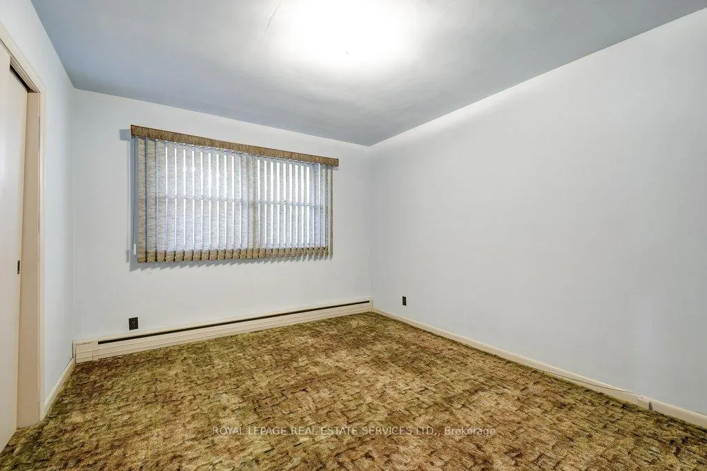 Photo 19 of 15 Loma Drive, Hamilton, Stoney Creek — HOMEH