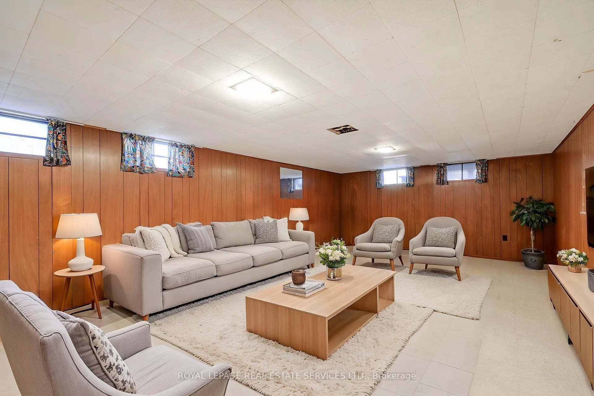 Photo 24 of 15 Loma Drive, Hamilton, Stoney Creek — HOMEH