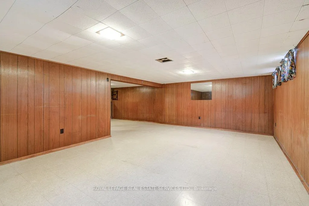 Photo 25 of 15 Loma Drive, Hamilton, Stoney Creek — HOMEH