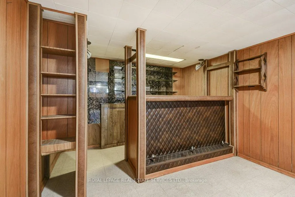 Photo 26 of 15 Loma Drive, Hamilton, Stoney Creek — HOMEH